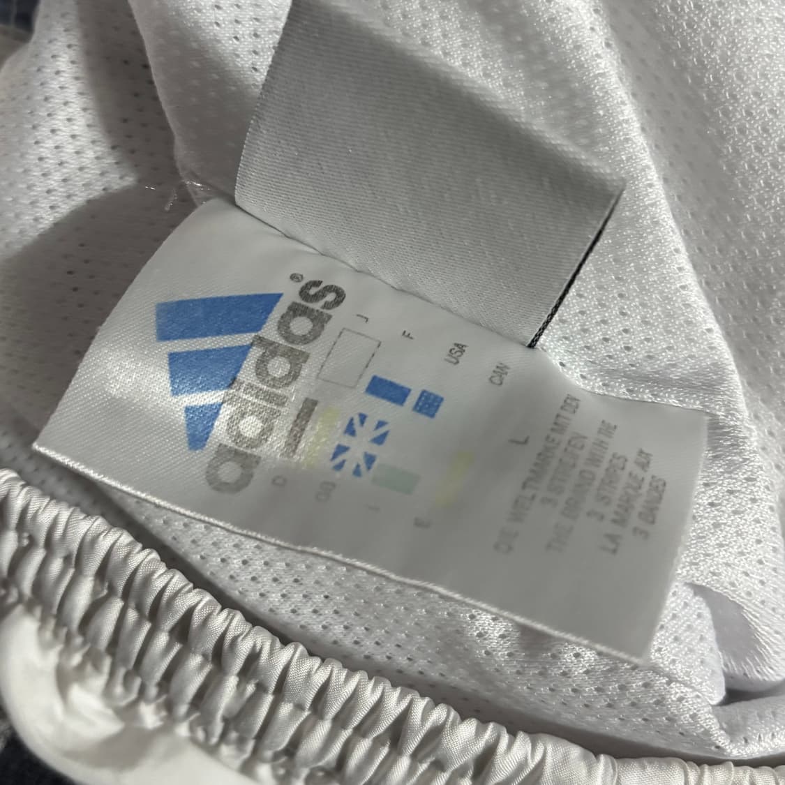 아디다스 유일매물 대장 올드스쿨 시나모롤깔 화이트 바스락 츄바 상품이미지6