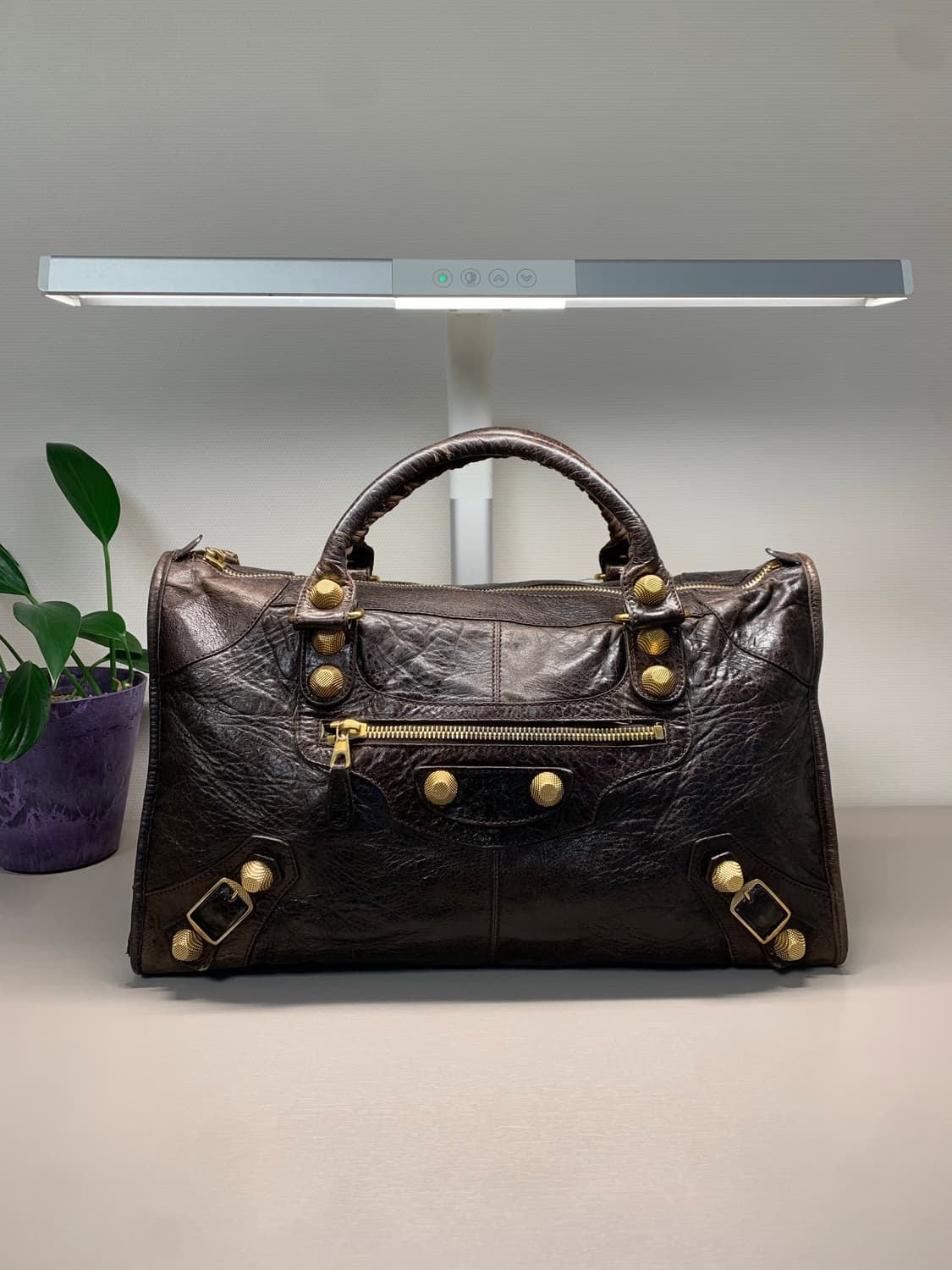 발렌시아가 클래식 모터백 엔틱브라움 상품이미지2