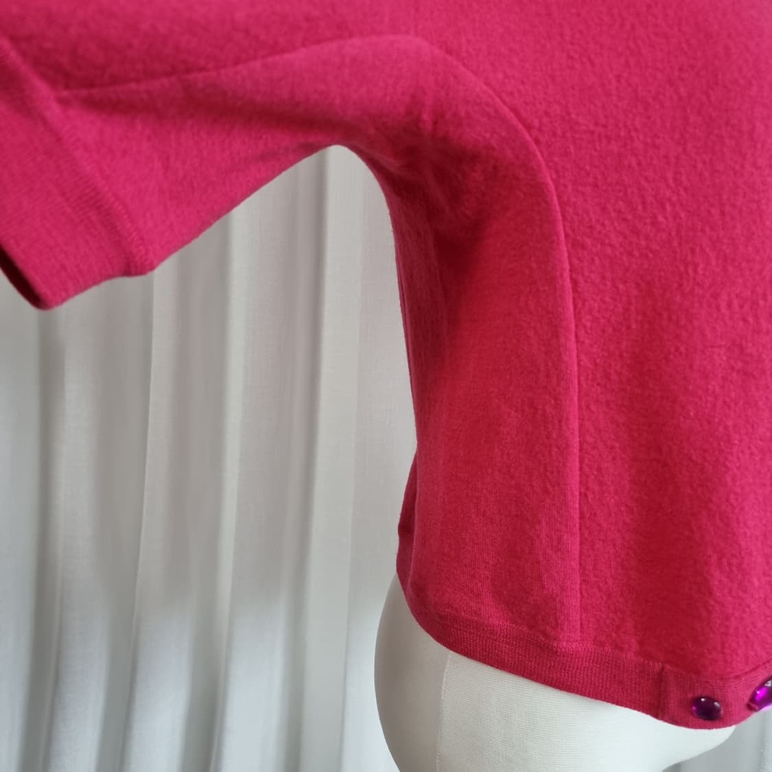 마크 제이콥스 울100% 큐빅 핑크 숏 가디건 (55/표기M) 상태최상 상품이미지7