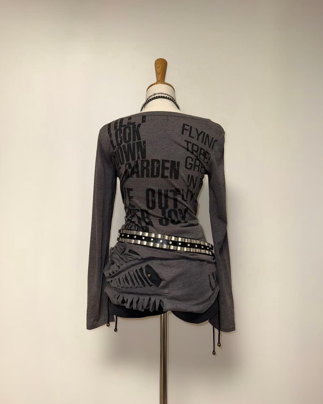 거미줄 와투케 브라운 롱슬리브 상품이미지2