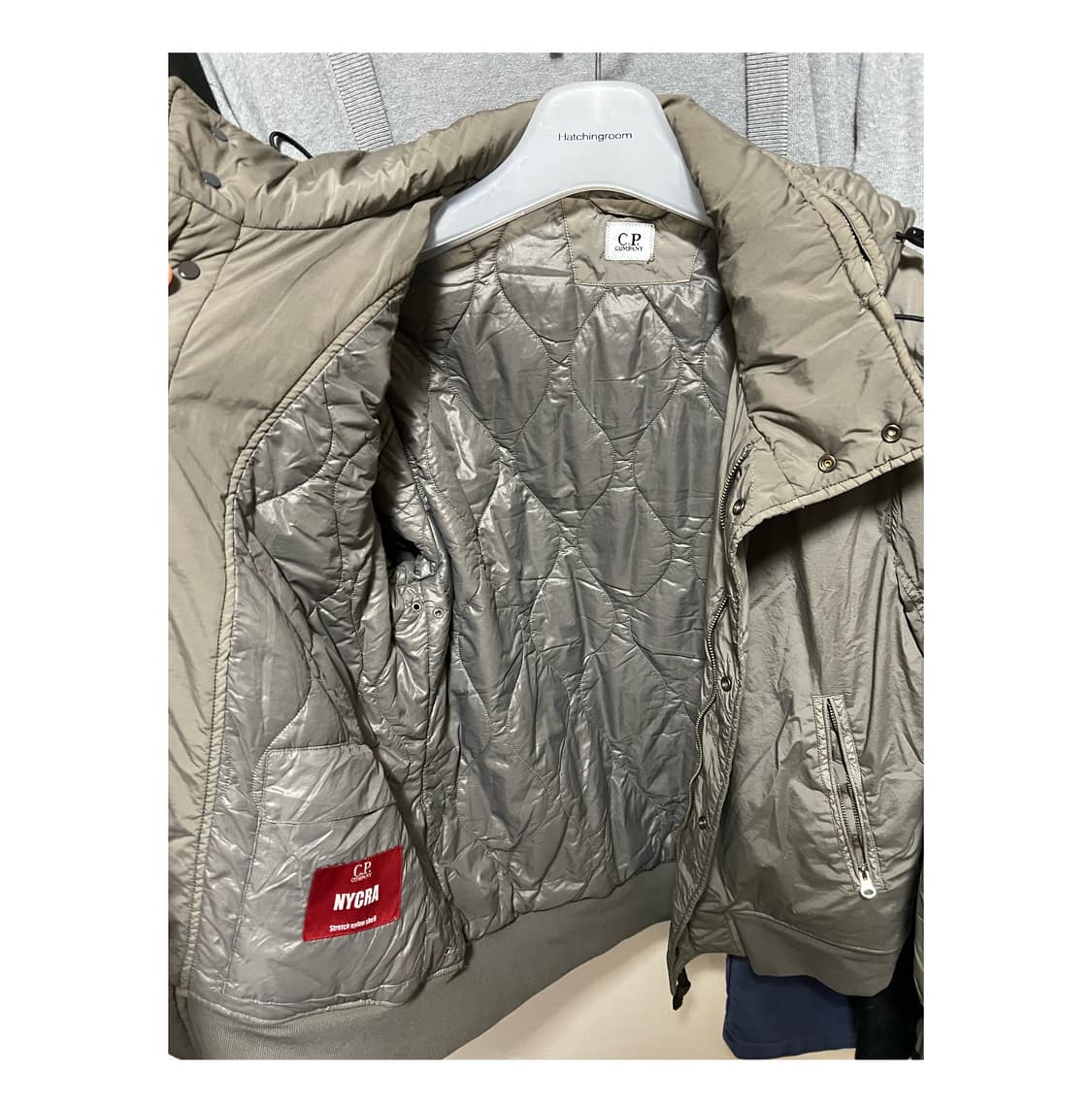 cp컴퍼니 나이크라 패딩 상품이미지5