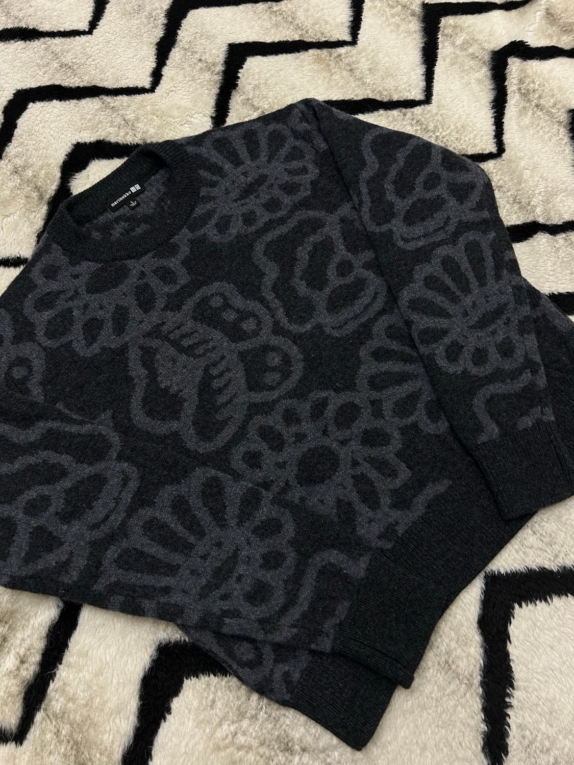 [L]유니클로x마리메꼬 라운트 패턴 니트 상품이미지2