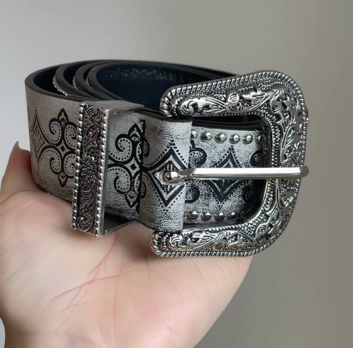 Y2k White Metal Totem Carved belt 상품이미지1