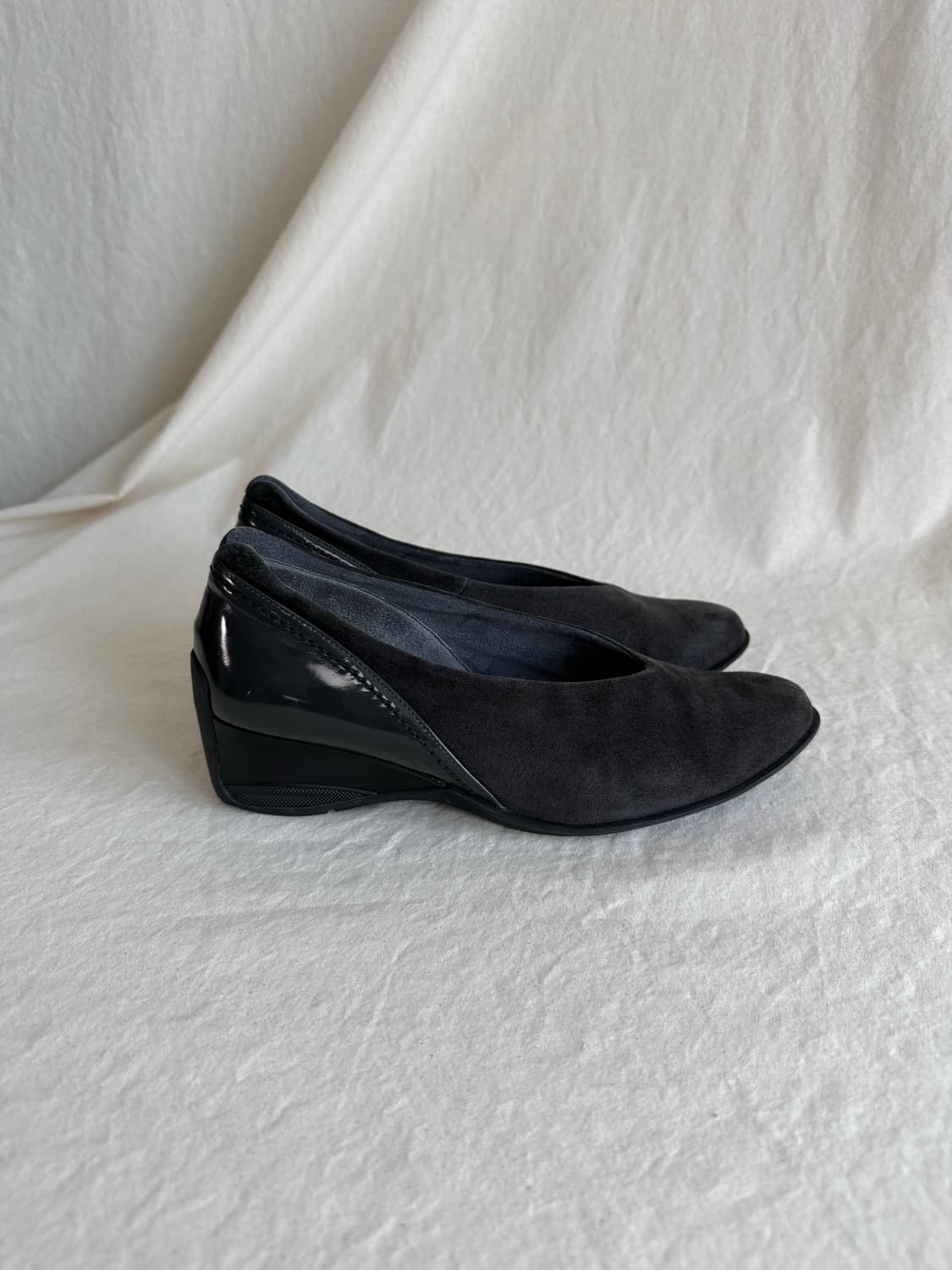 Composition Sports 스웨이드 웨지 펌프스 상품이미지3