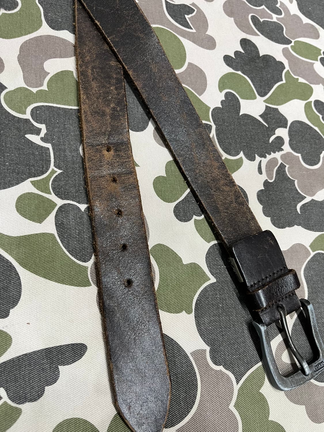 리바이스 에이징 레더 벨트  상품이미지5