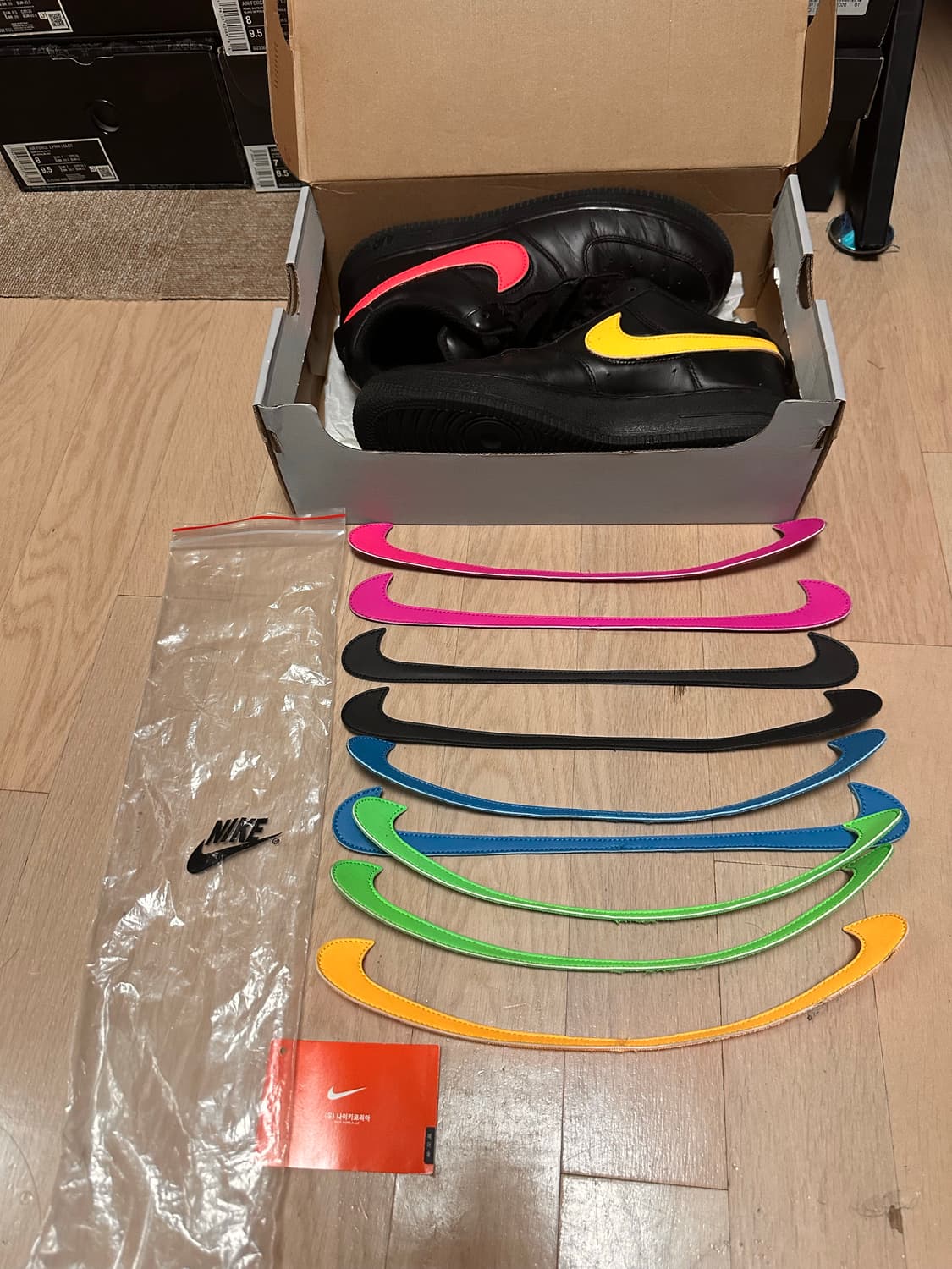 나이키 에어포스 1 로우 스우시 팩 올스타 2018 블랙 상품이미지4