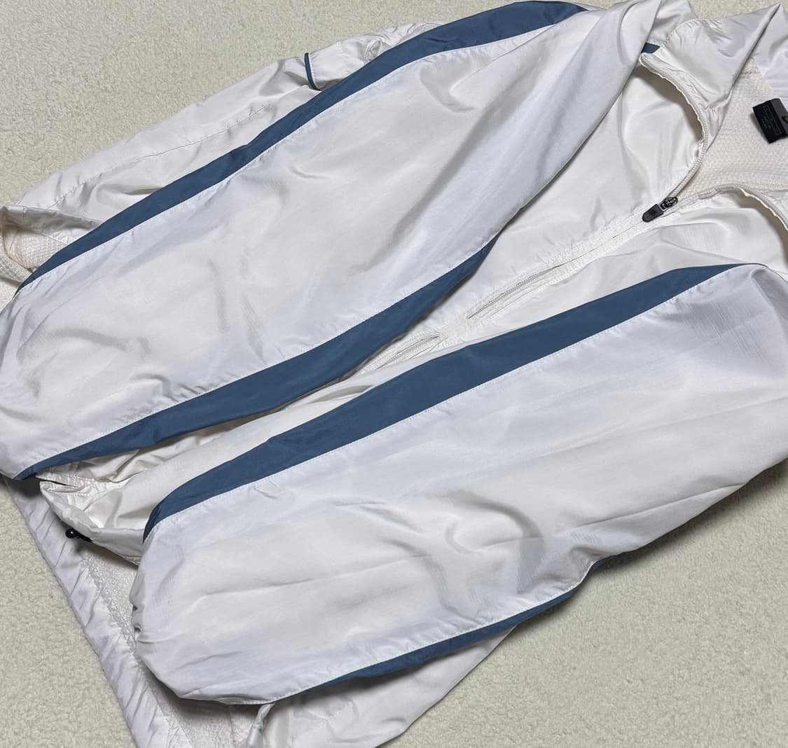 나이키 일본 시나모롤 화이트 바람막이 상품이미지7