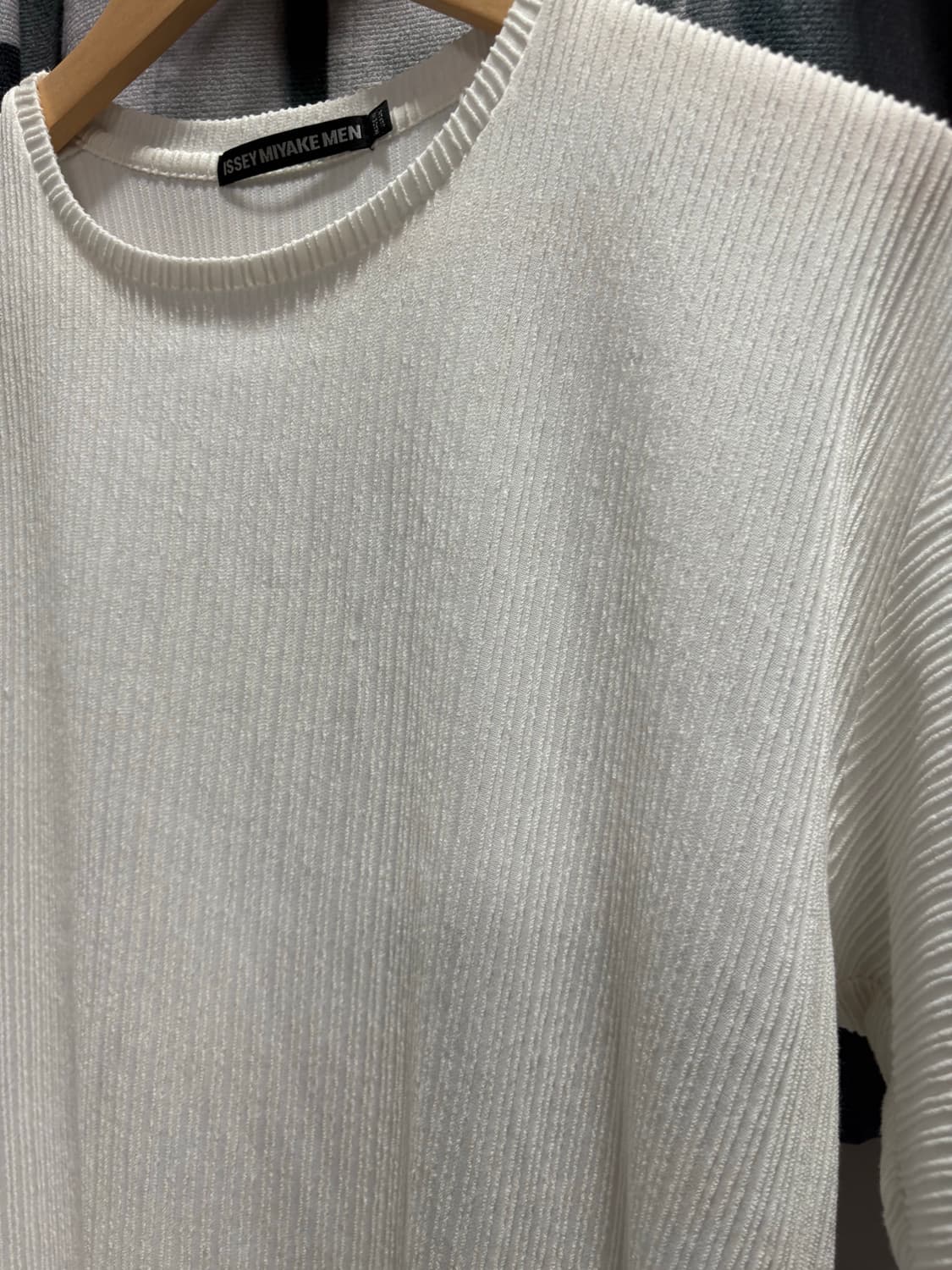 이세이미야케 맨즈 플리츠 반팔 상품이미지4