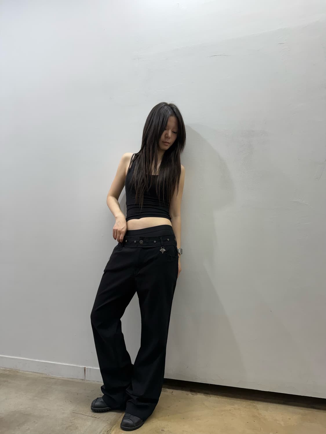 매쉬 디테일 블랙 부츠컷 팬츠 상품이미지1