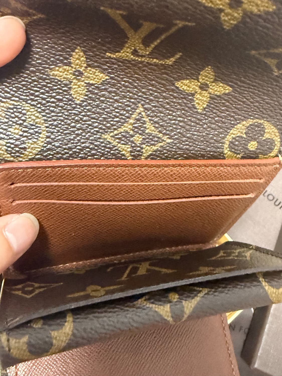 루이비통 모노그램 엘렌월릿 상품이미지4