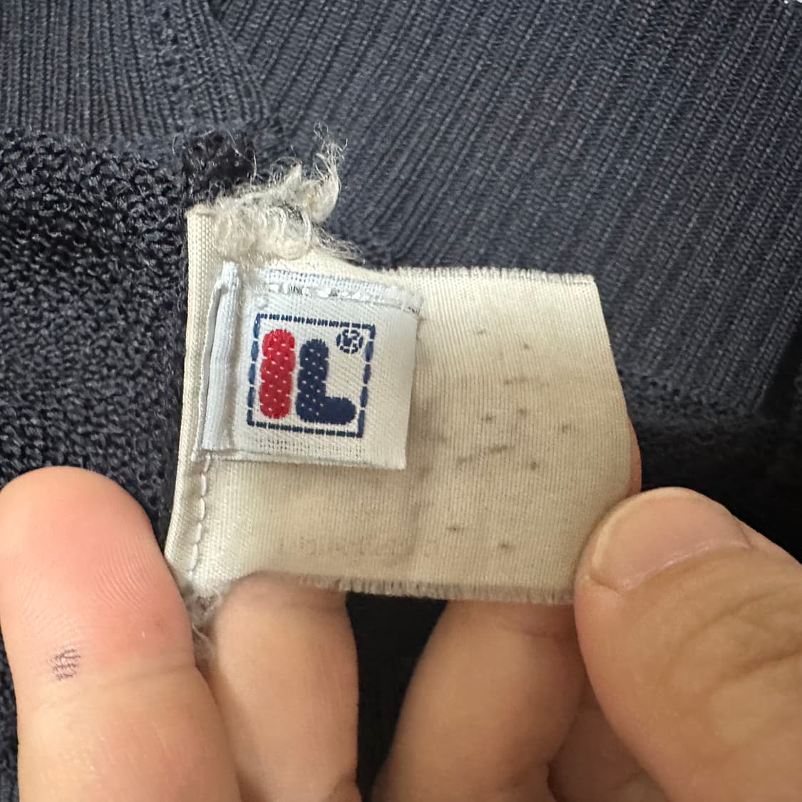 ✨ (바배) 휠라 클래식 블랙 니트 맨투맨  상품이미지4