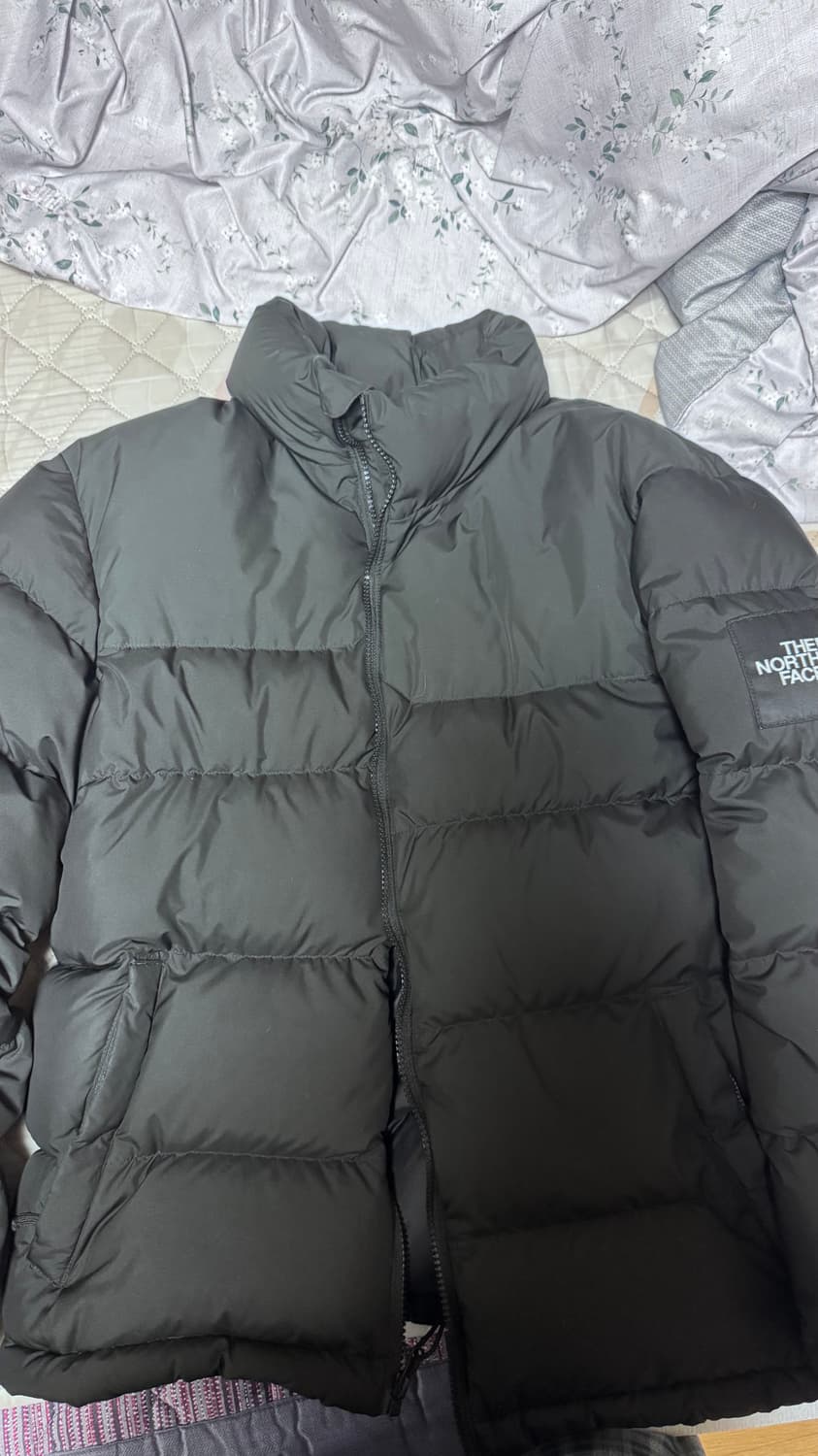 노스페이스 패딩 블랙 L 상품이미지1