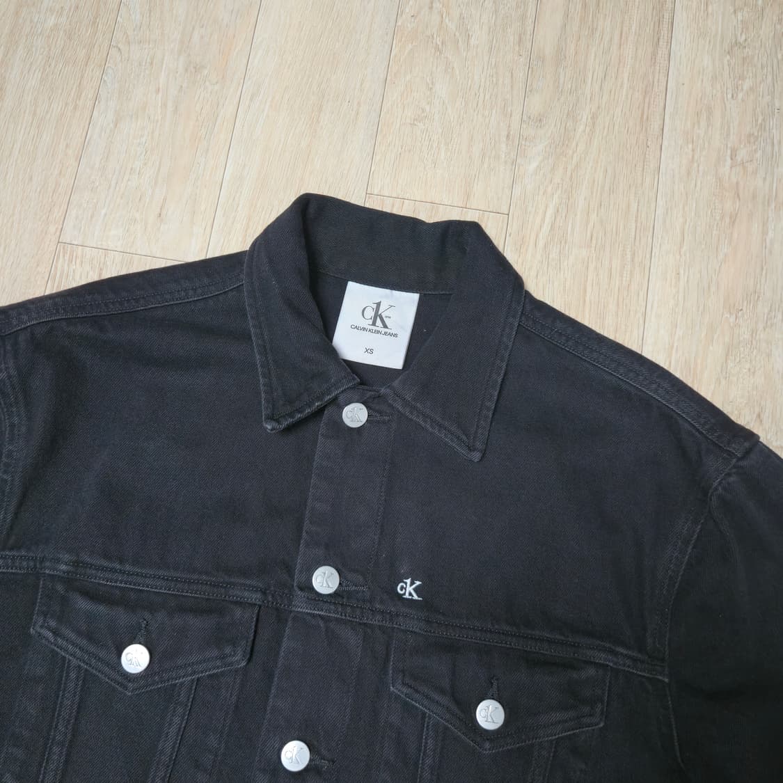 캘빈클라인 블랙 흑청 트러커 데님 자켓 상품이미지2