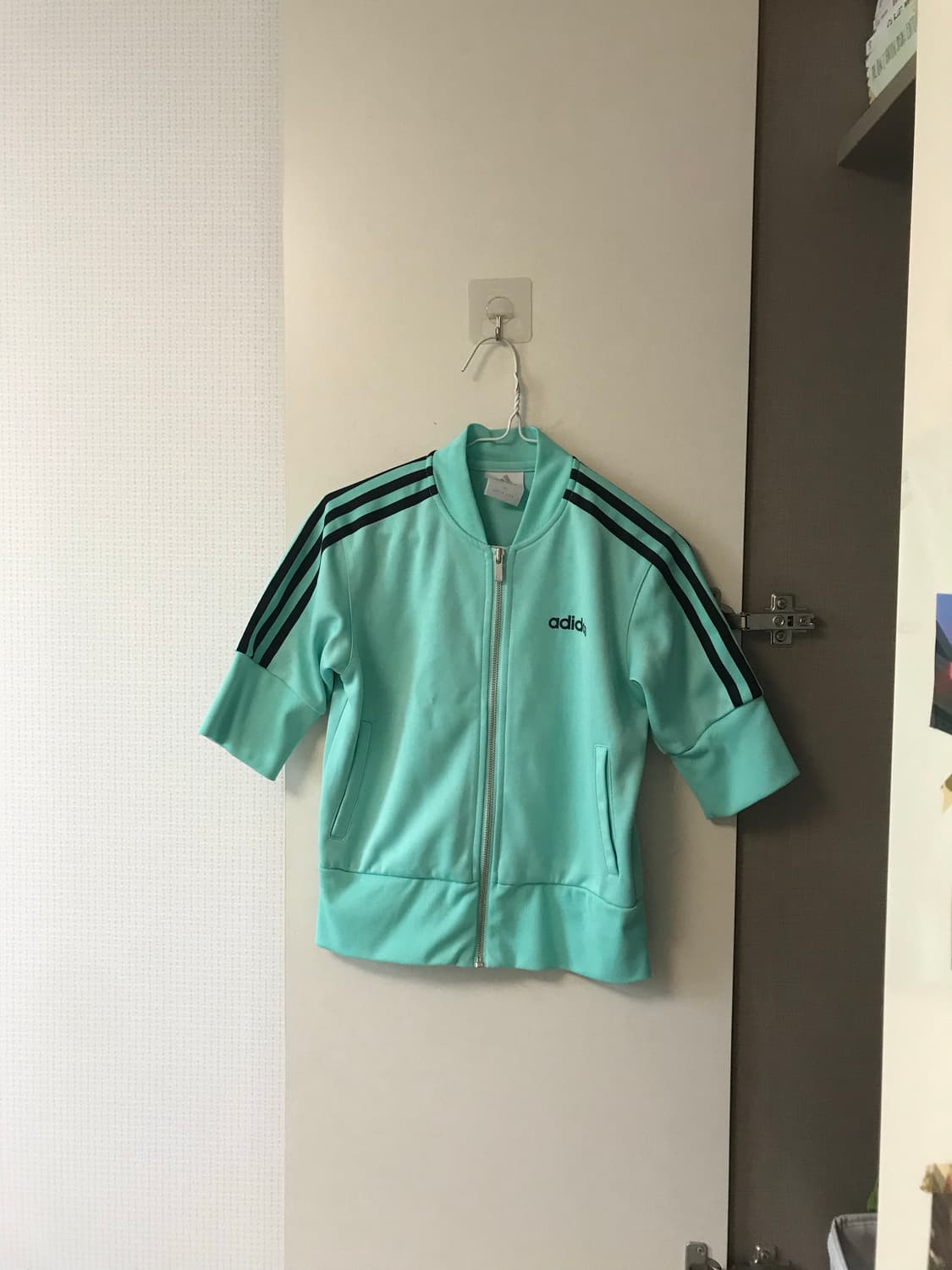 아디다스 반팔집업 상품이미지3