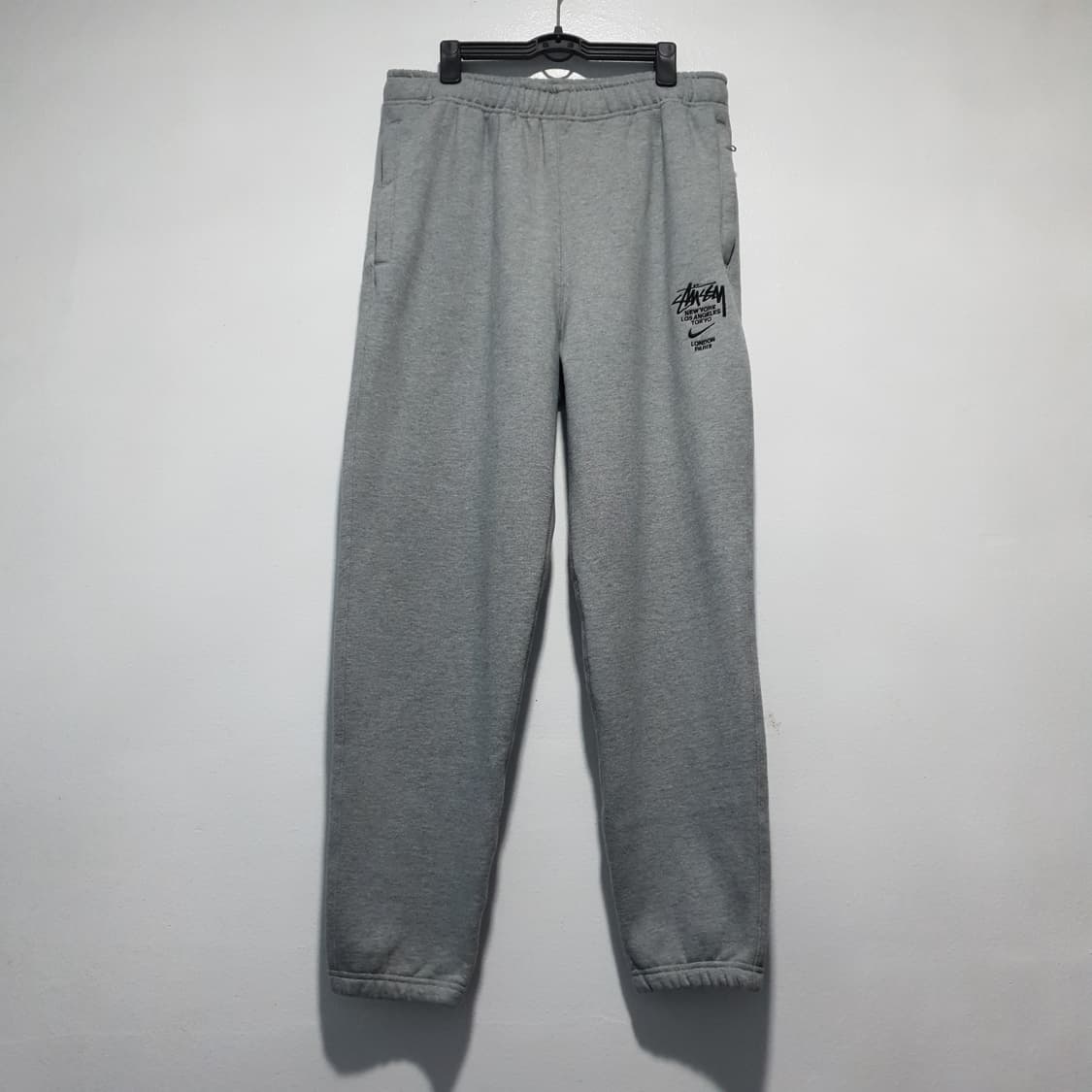 새제품급 나이키 X 스투시 NRG ZR 2.0 플리스 조거팬츠 그레이 M 상품이미지1
