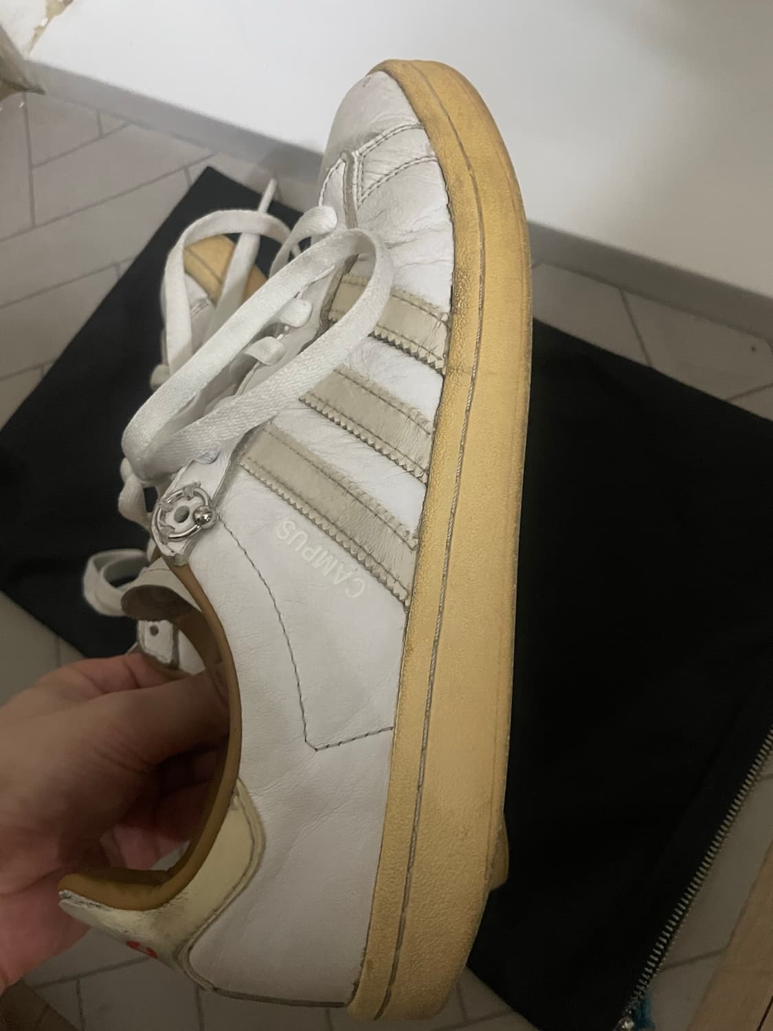 032c 아디다스 42사이즈 상품이미지3