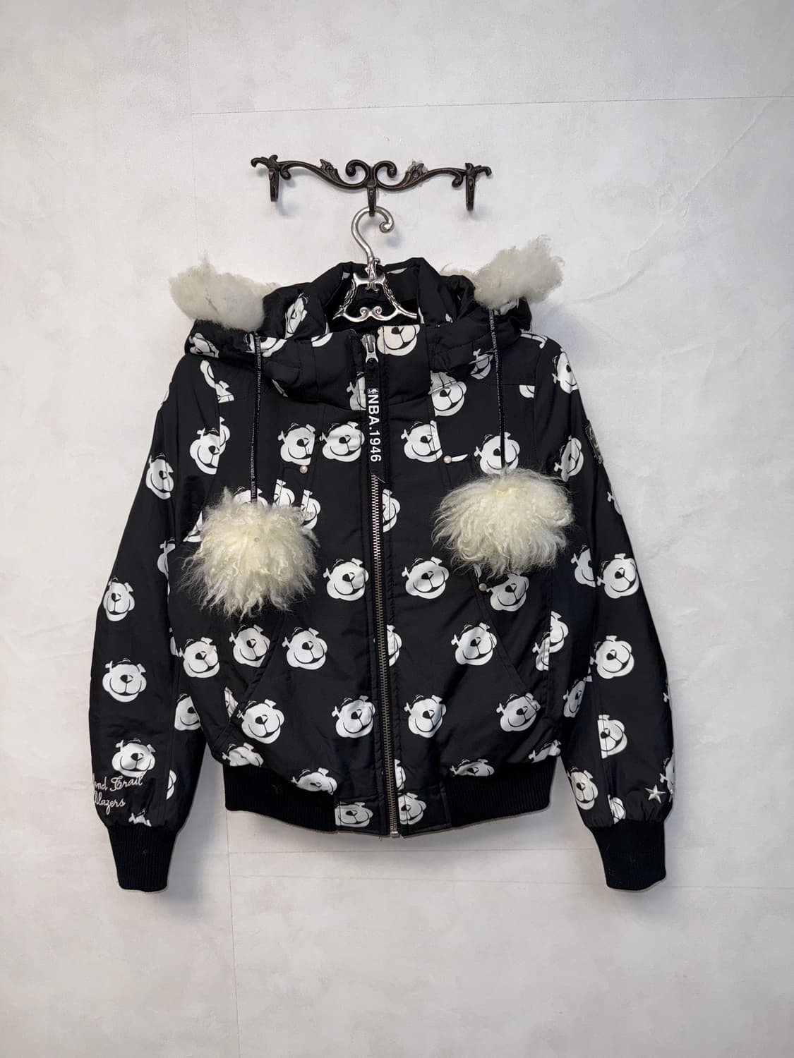 NBA goose down black bear fur hood 패딩 상품이미지1