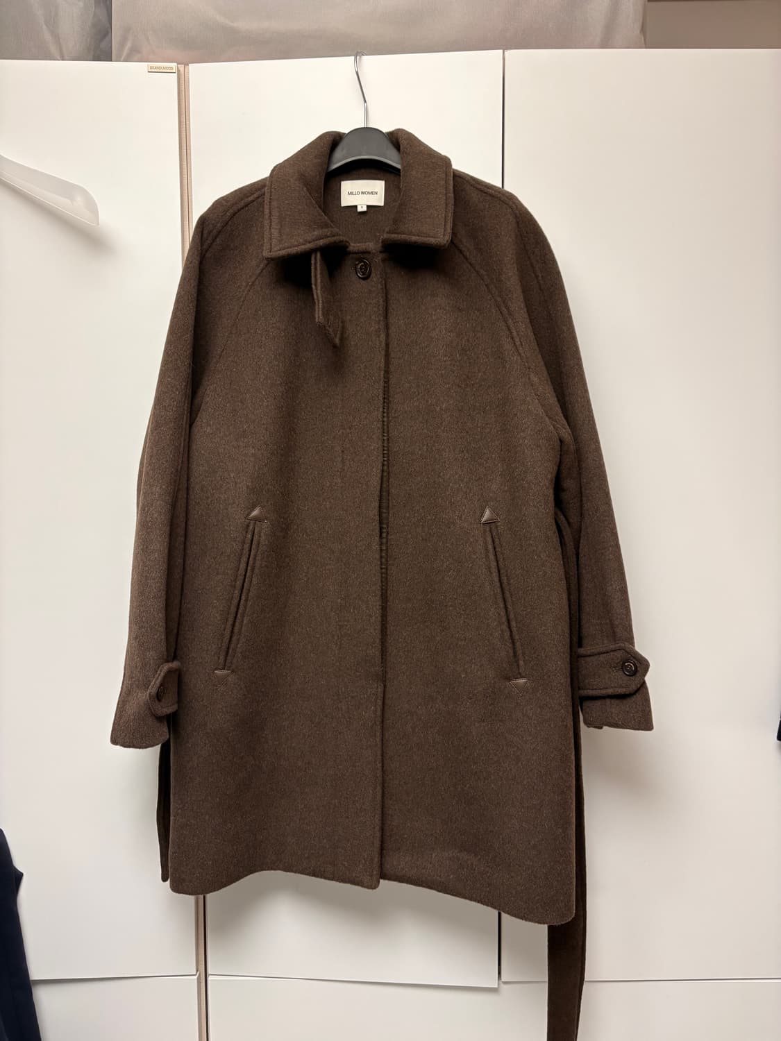 밀로 우먼 울 래글런 하프 코트 다크 브라운 상품이미지2