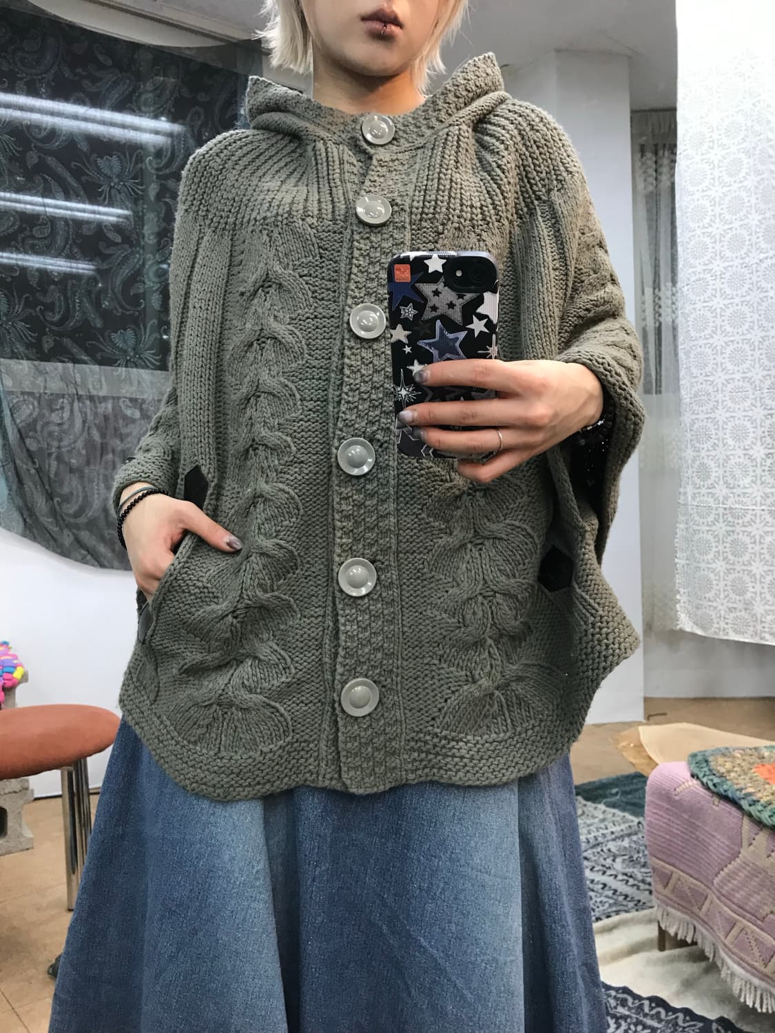 베이직하우스 여성 케이블 니트 판쵸  상품이미지2