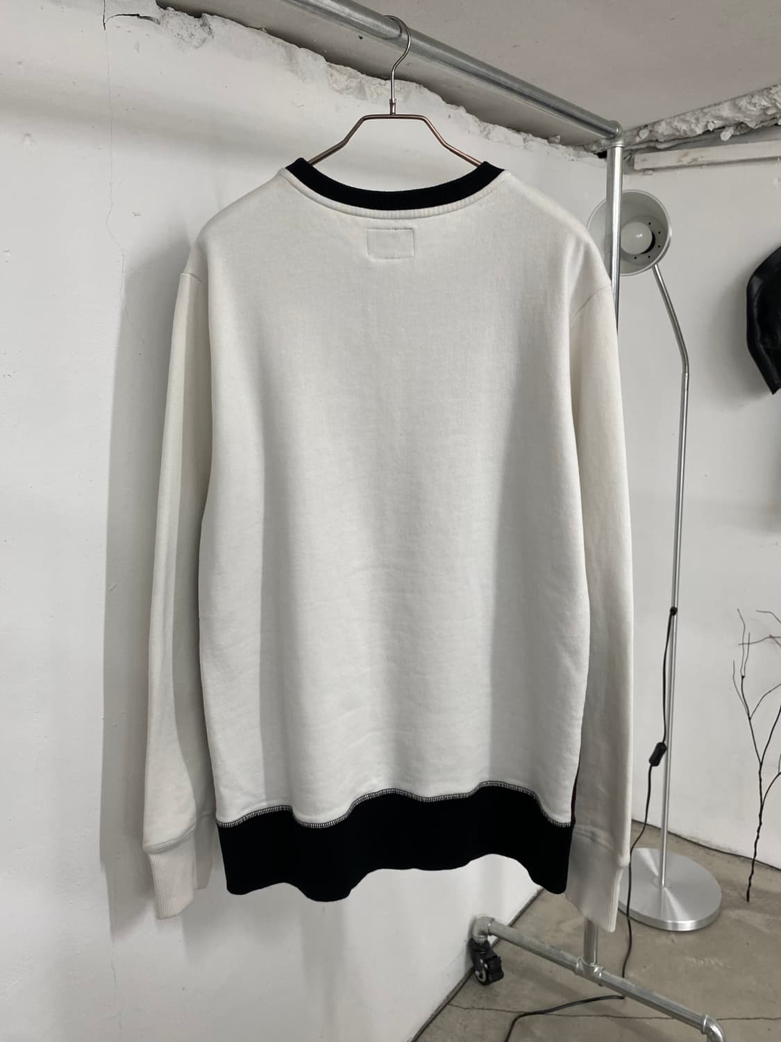 비비안웨스트우드 앵글로매니아 스컬 스웻 셔츠 상품이미지5