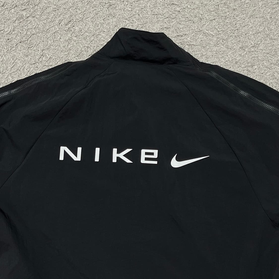 [100-105] 나이키 바람막이 상품이미지5
