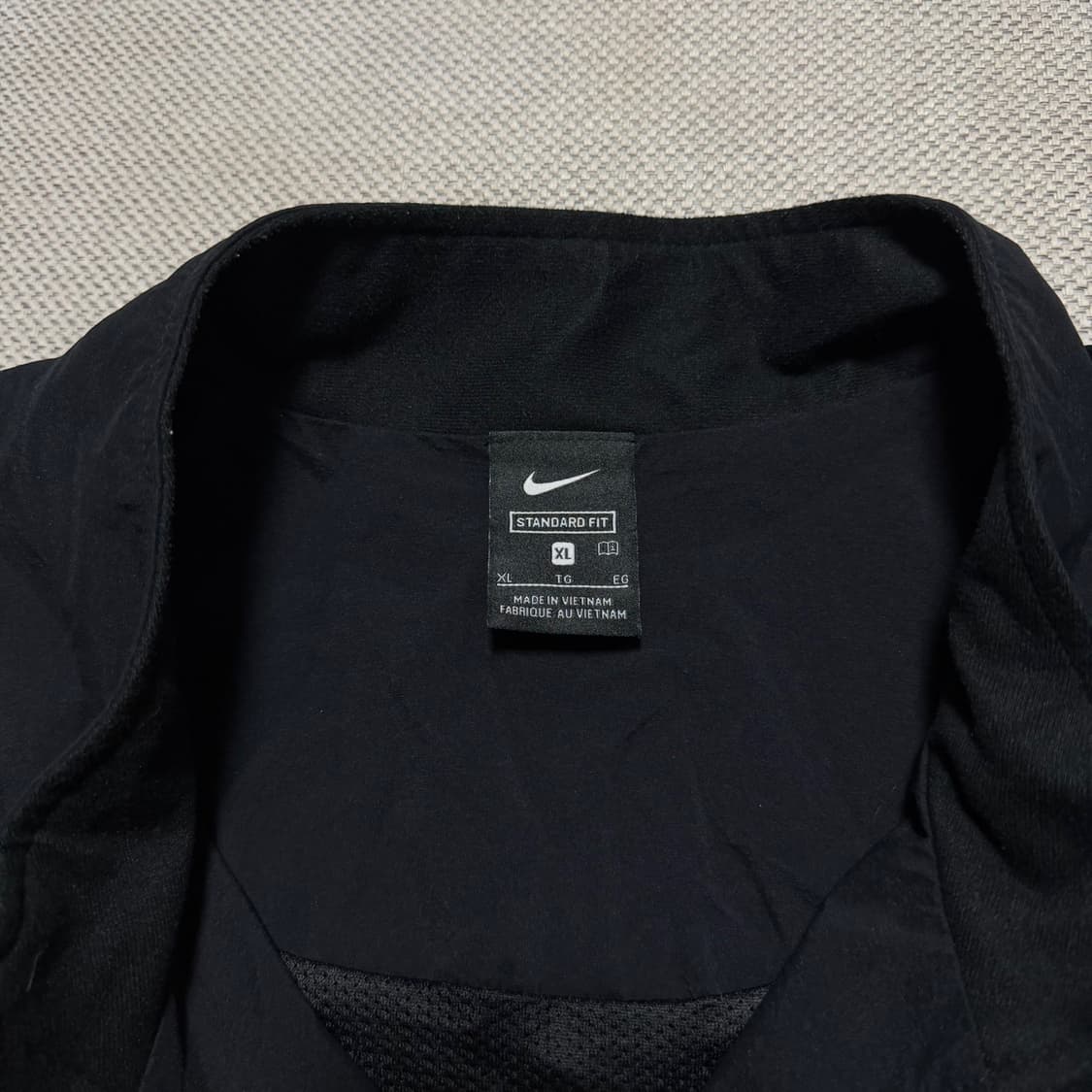 나이키 스탠다드 핏 바람막이 상품이미지3