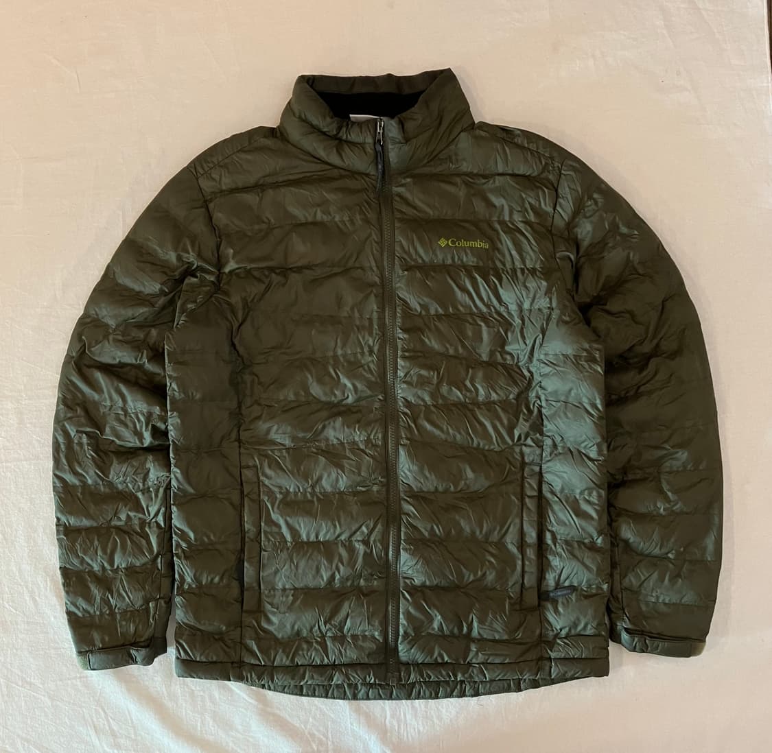 컬럼비아 올리브 그린 경량패딩 카키 상품이미지1