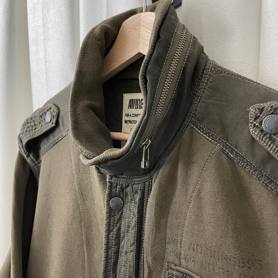 아비렉스 카키 복각 블루종 상품이미지5