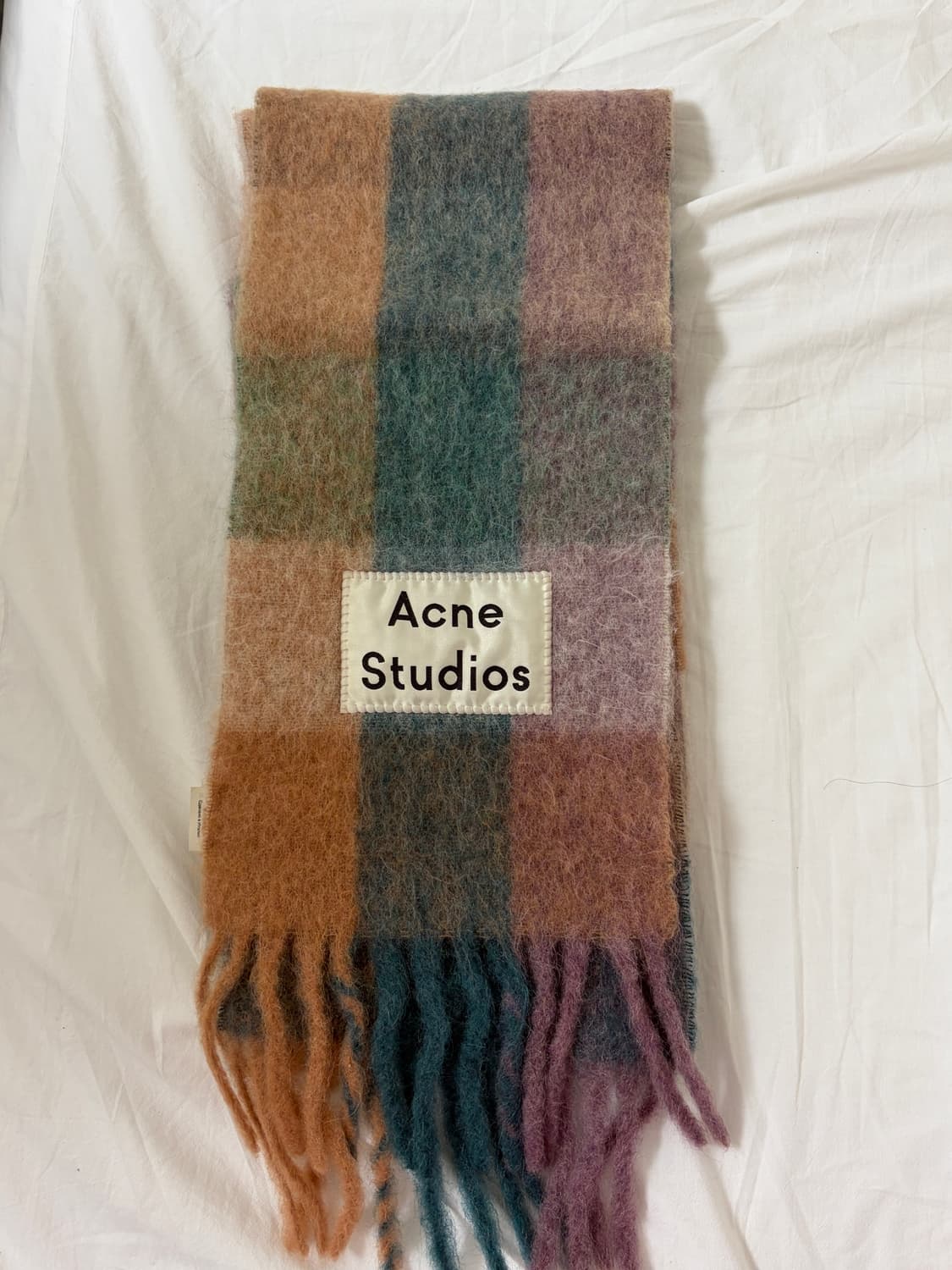 아크네 스튜디오 모헤어 머플러 12만원 상품이미지1