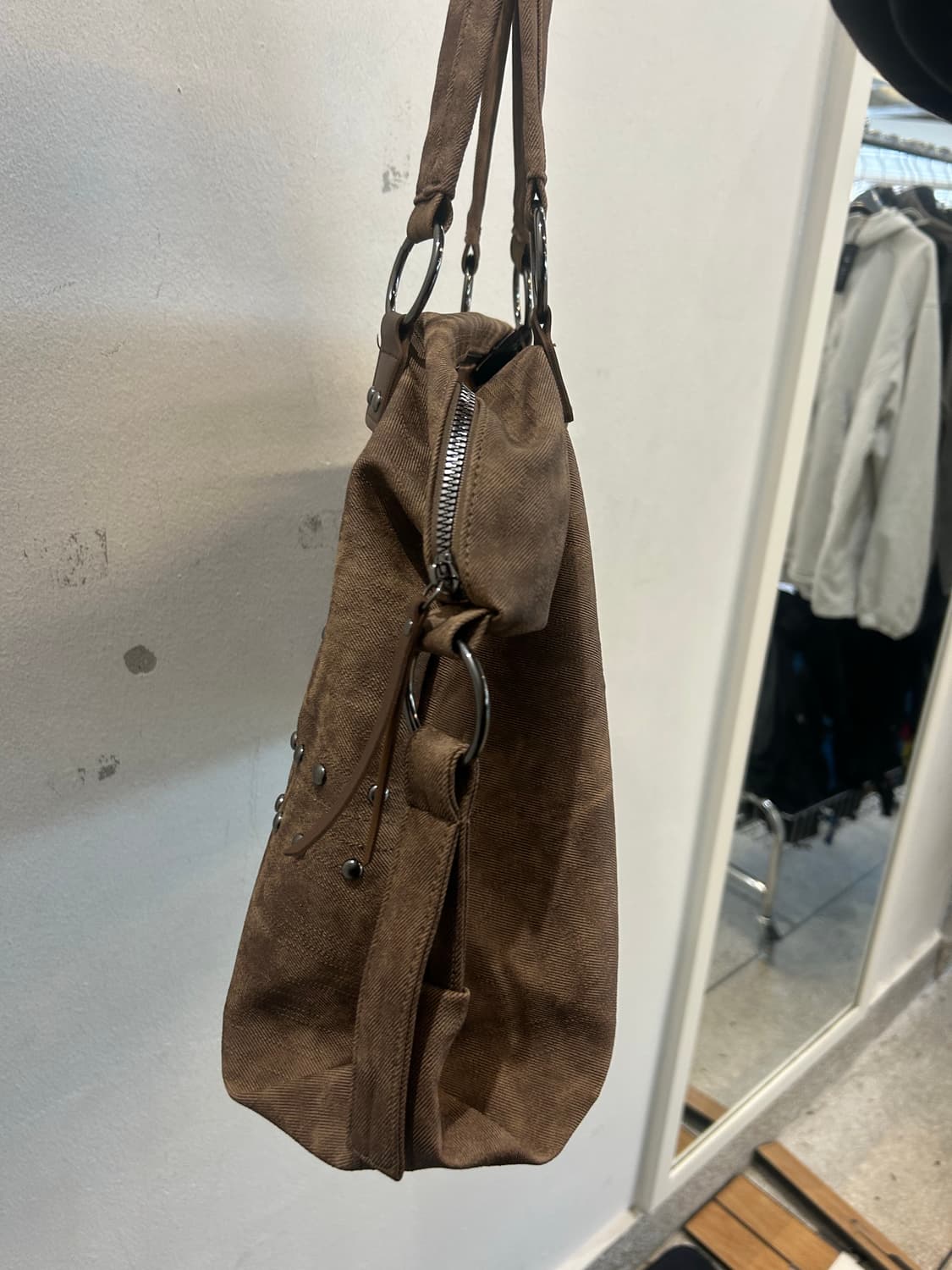 Brown Studded Washed Boston Bag 상품이미지5