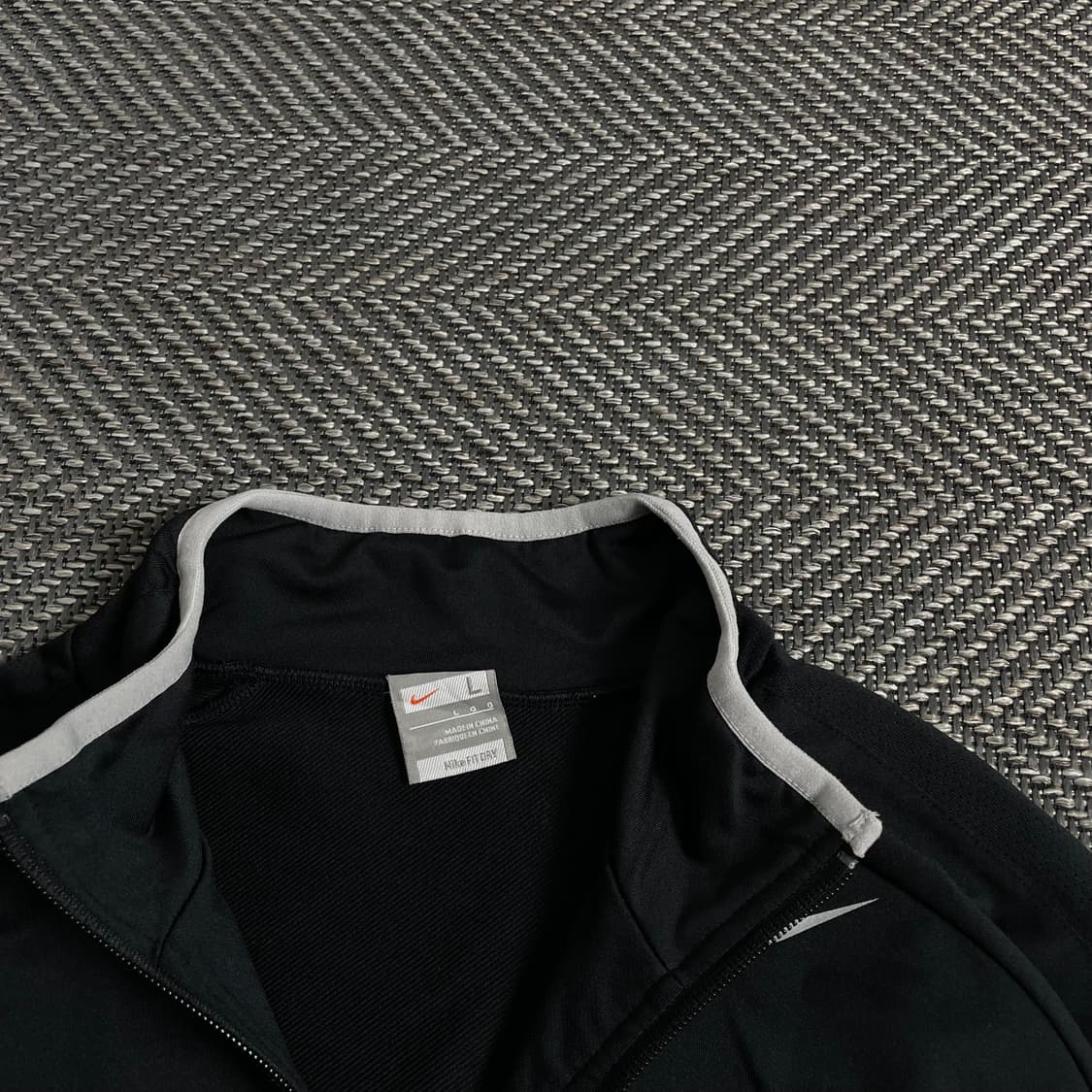 나이키 드라이핏 스우시로고 블랙 올드스쿨 트레이닝 자켓 y 3031 상품이미지5