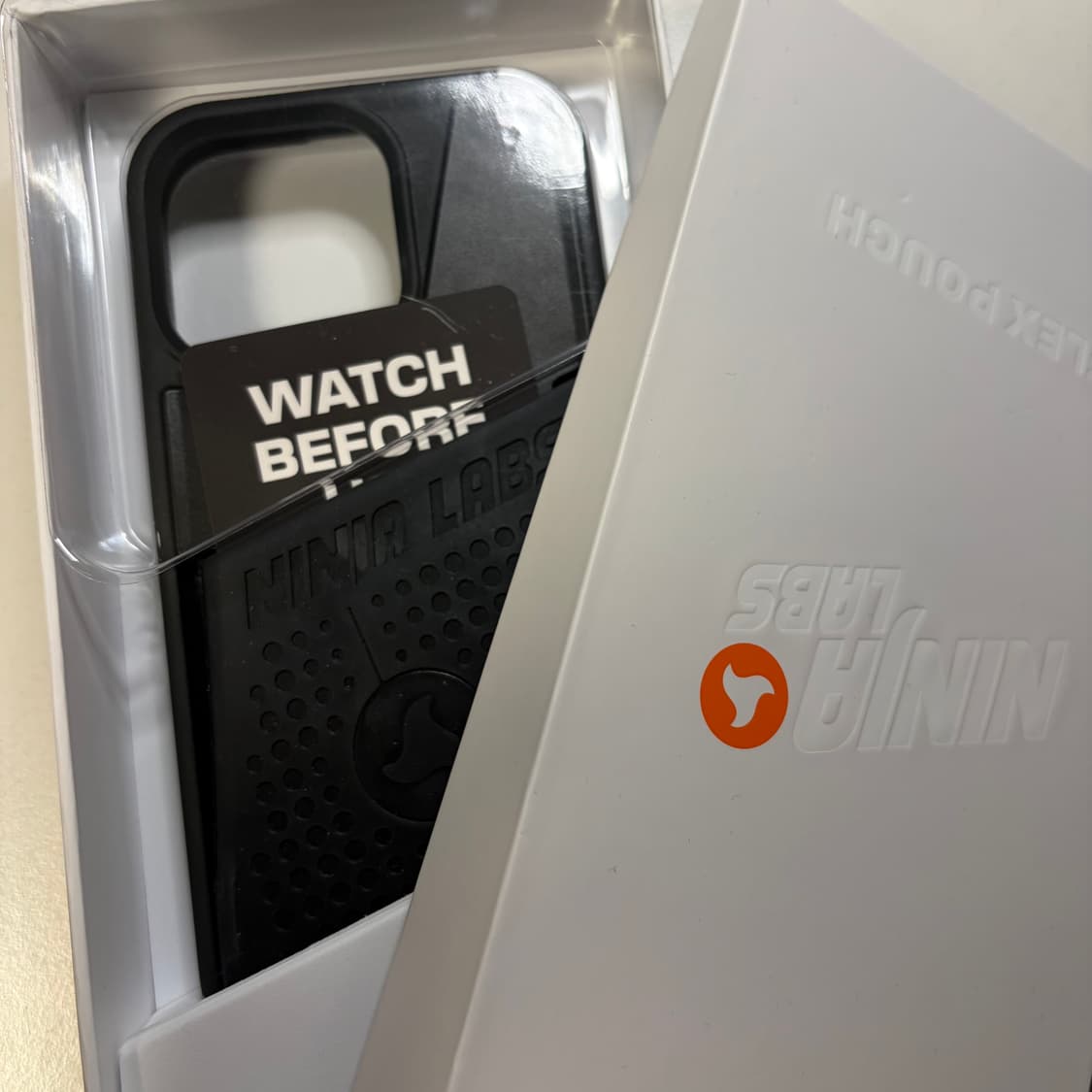 (마지막가격내림)닌자랩스 케이스 아이폰 17 블랙 상품이미지2