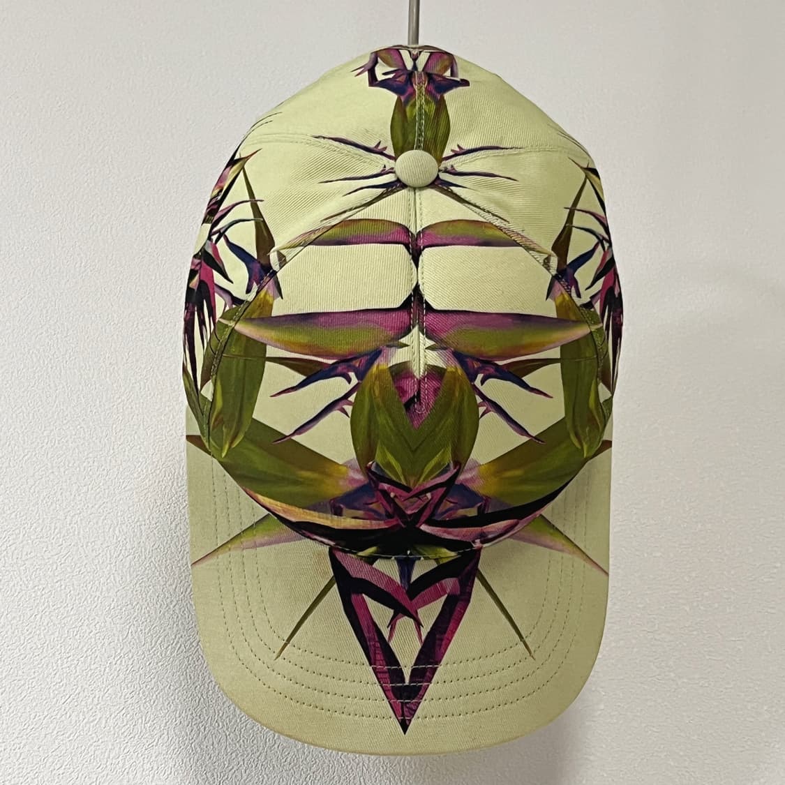 지방시 12SS 파라다이스 캡 스냅백 상품이미지4