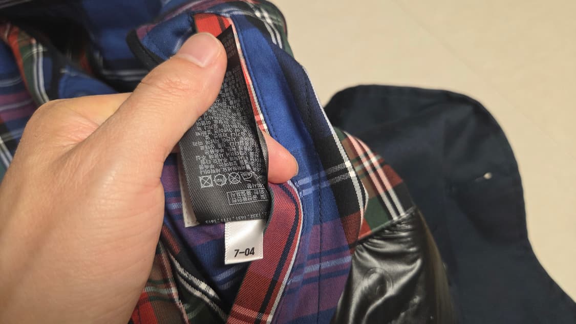 유니클로  x  JW 앤더슨 리버시블 체크 트렌치 코트 상품이미지6