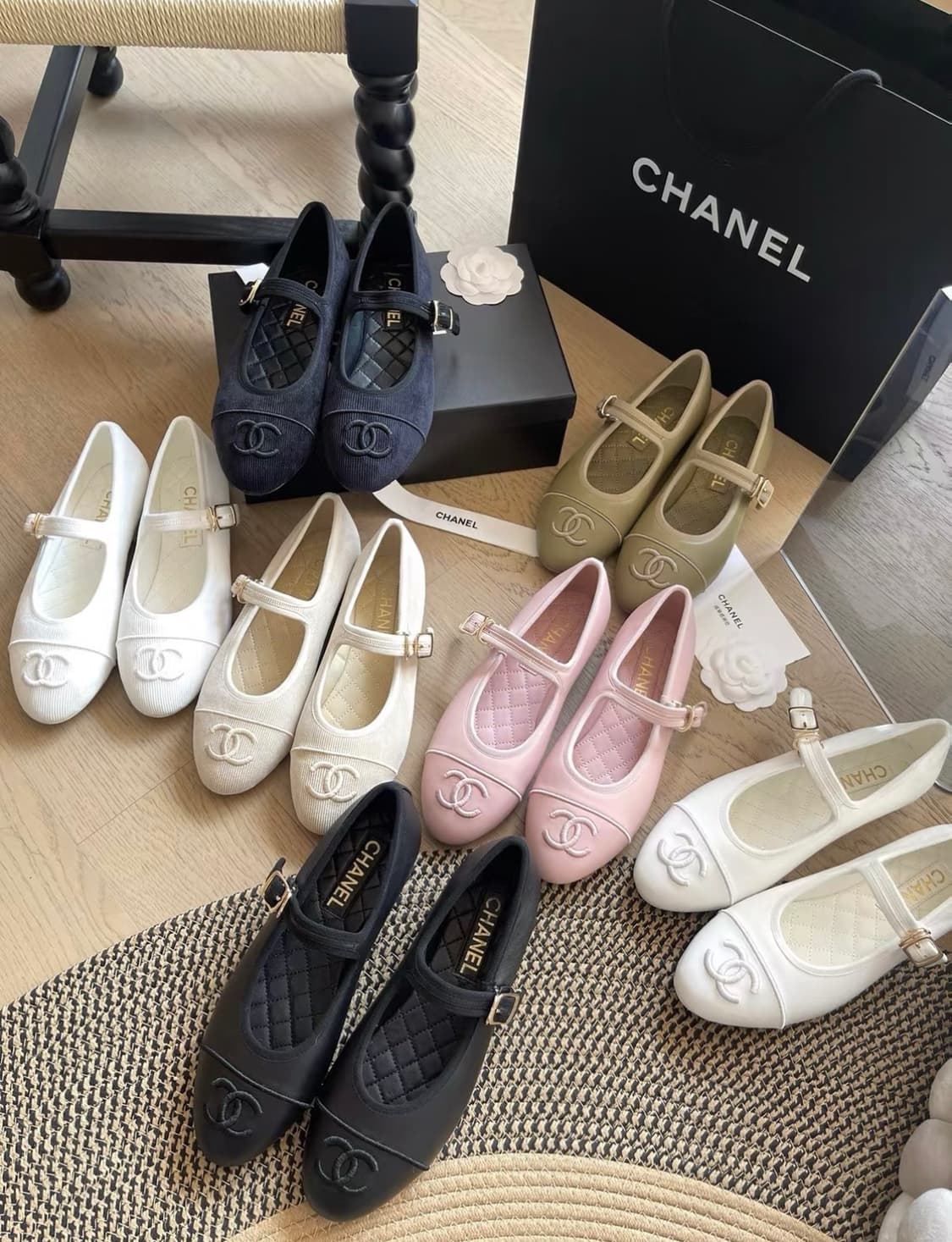 샤넬 cc로고 카프스킨 발레리나 플랫슈즈 상품이미지9