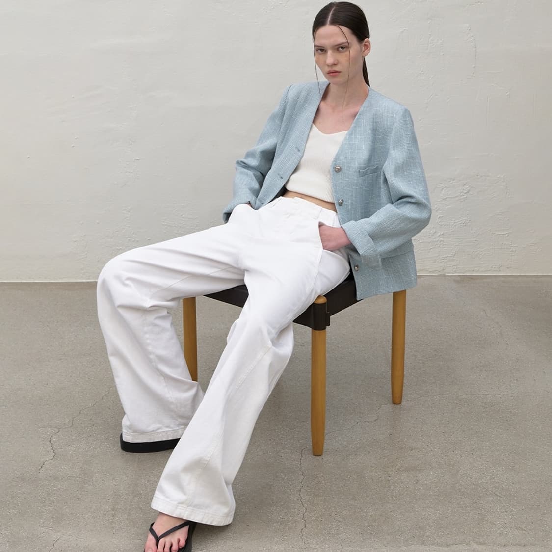 아뜰리에나인 브이넥 노카라 실버 버튼 트위드 자켓 블루 새상품 F 상품이미지1