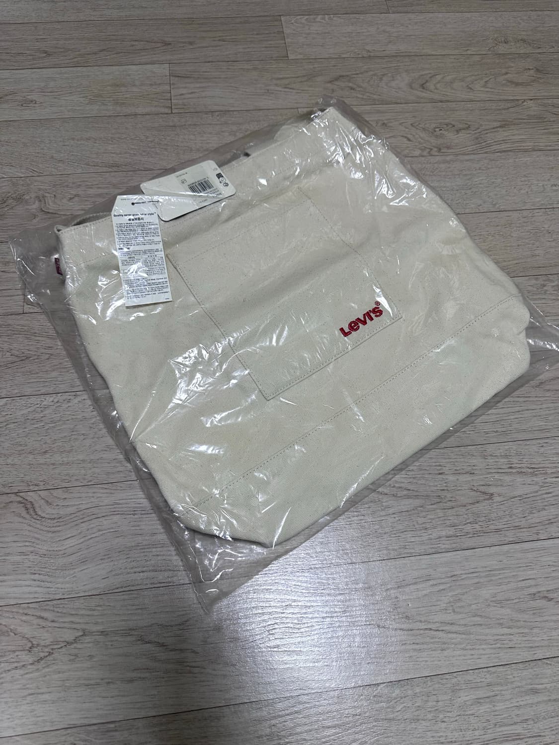 리바이스 토트백 크림 상품이미지1