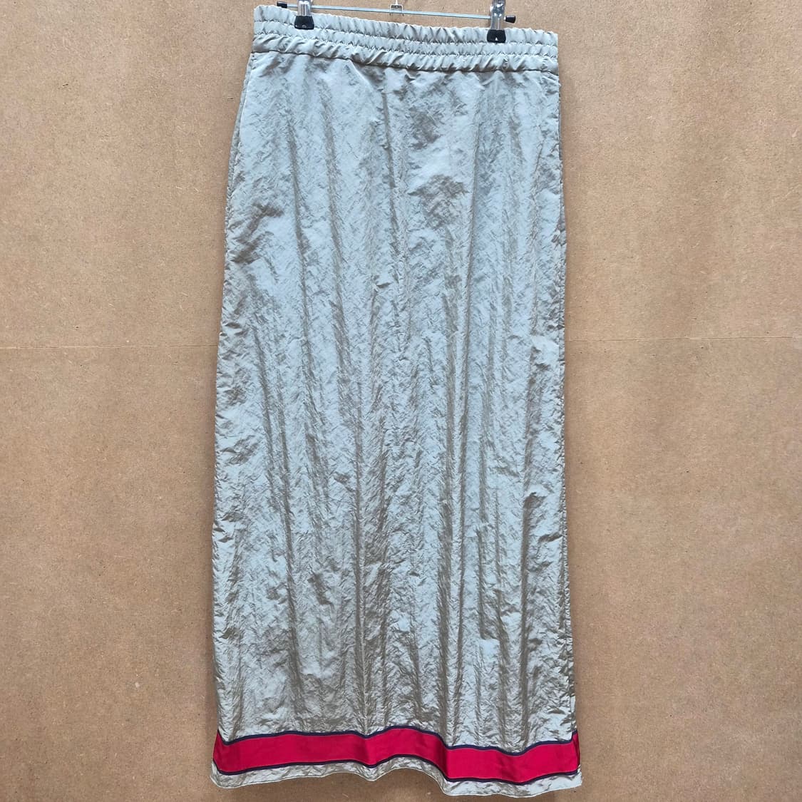 엠포리오 아르마니 나일론 롱스커트 상품이미지1