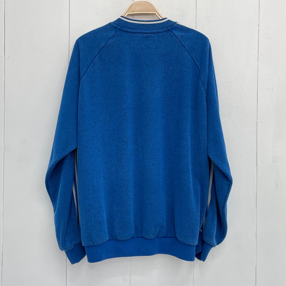 아디다스 오리지널스 블루 V넥 테리 맨투맨 상품이미지3