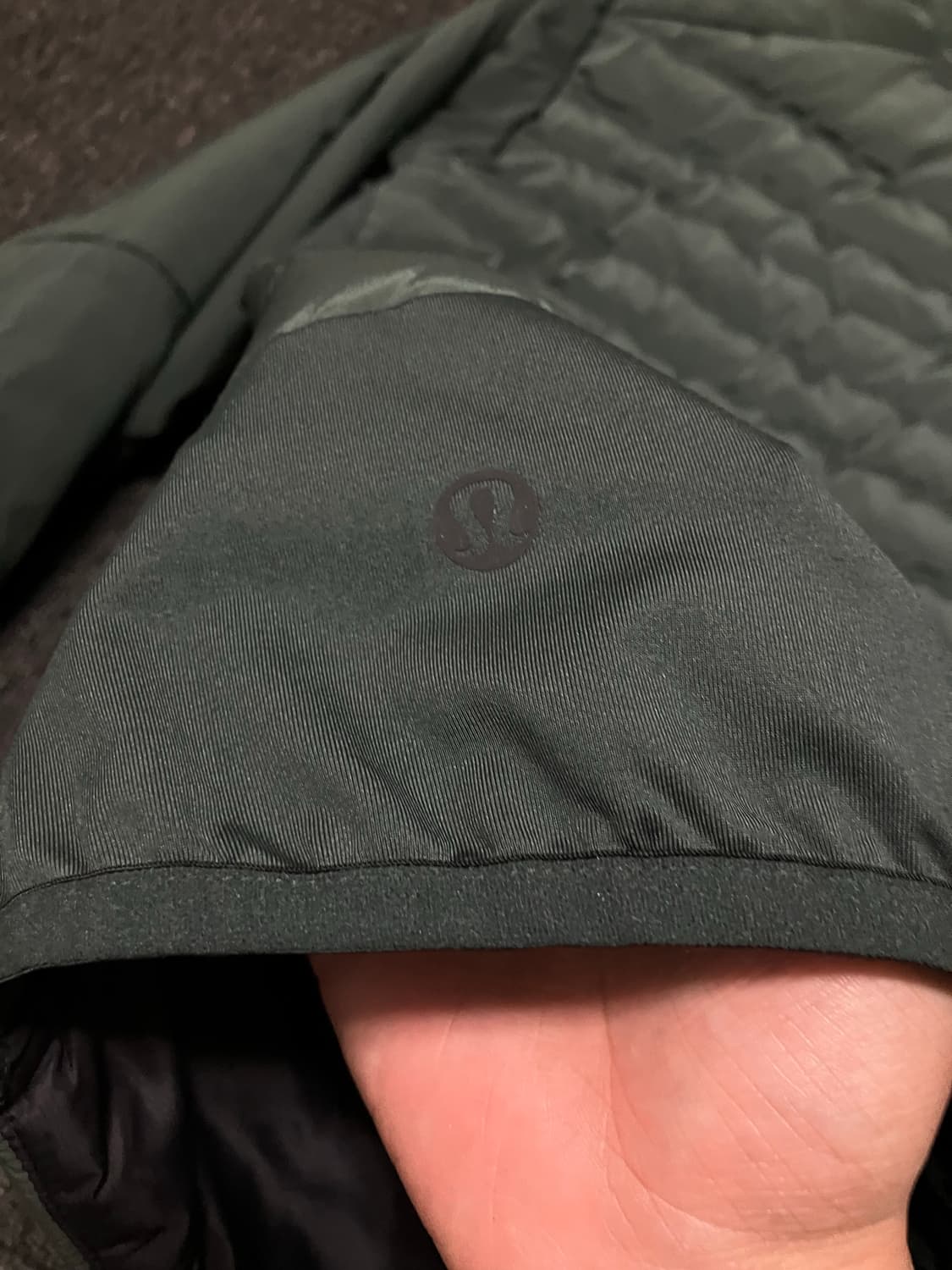 룰루레몬 다운 포 잇 올 700필 후디 경량패딩 그린 상품이미지8