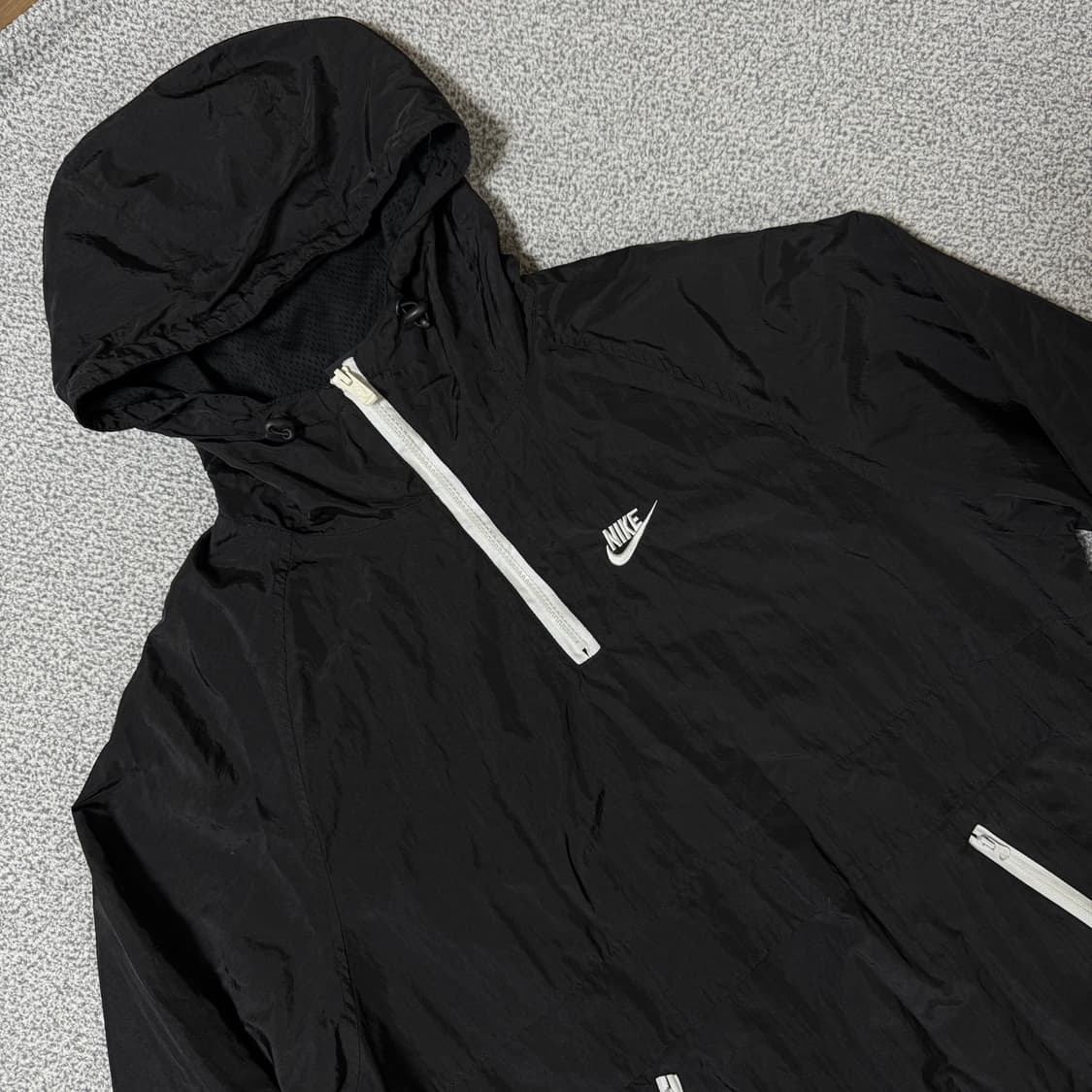 [정가 21만원] 나이키 아노락 바람막이 L 상품이미지3
