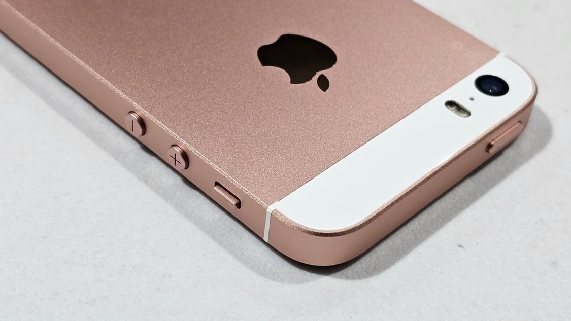 [순정정품] 아이폰 SE1 128GB 배터리신품 무음카메라 해외판 상품이미지3