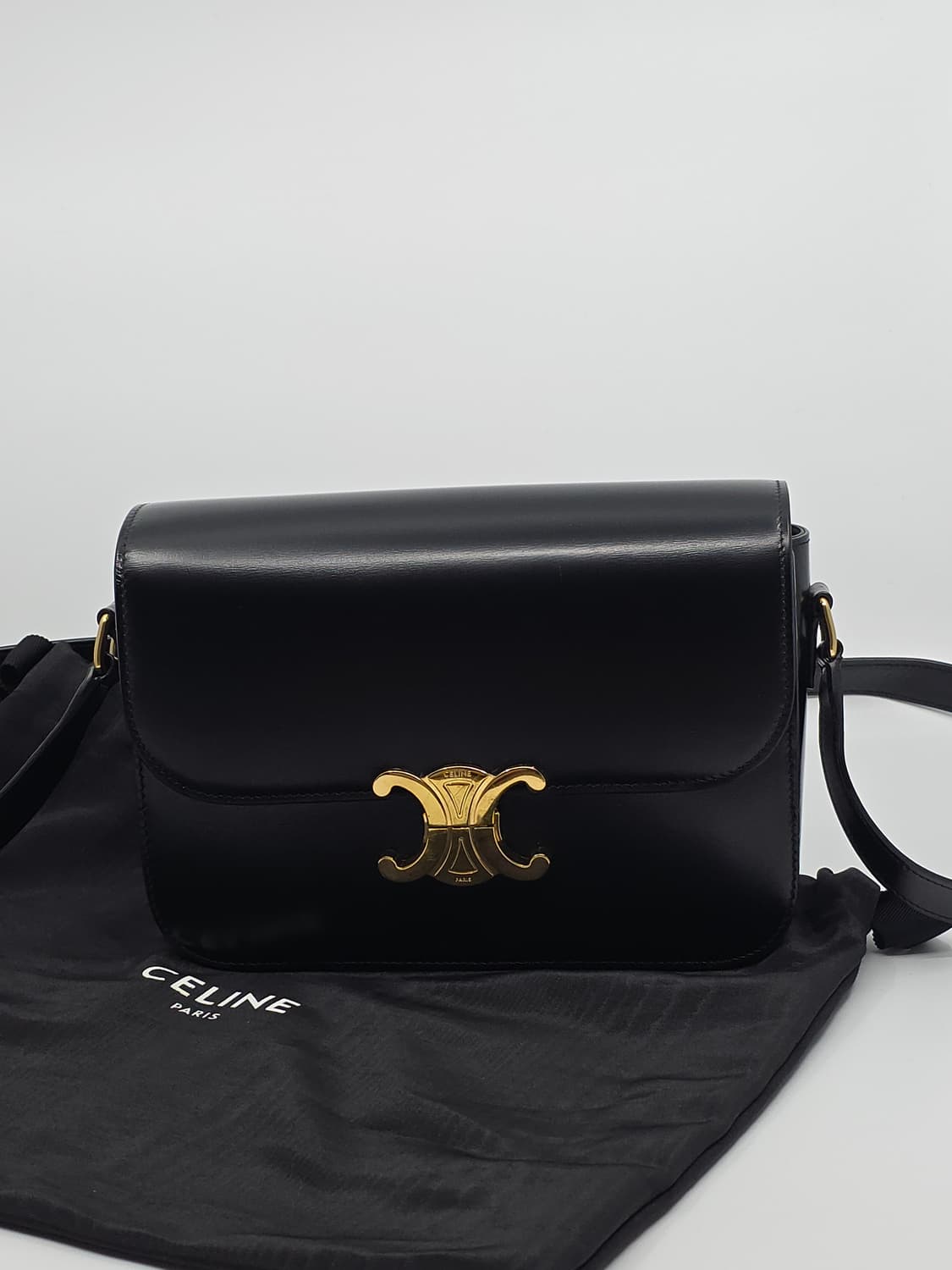 셀린느 트리옹프 샤이니 카프스킨 미디움 상품이미지10