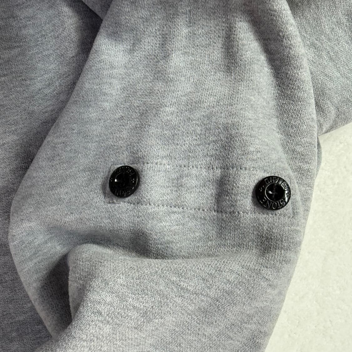 L 스톤아일랜드 맨투맨 0310T 상품이미지3