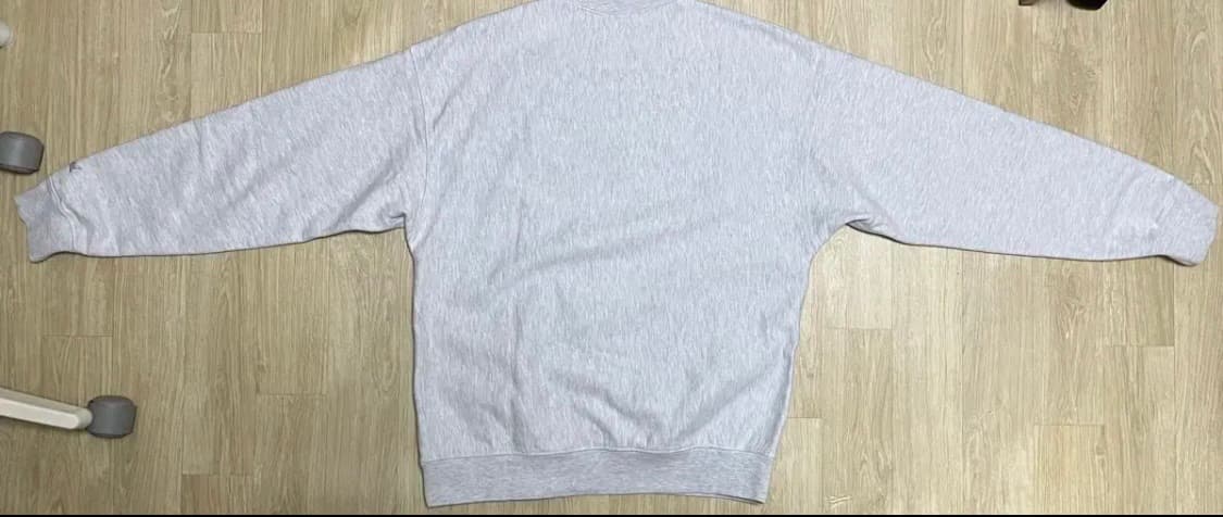 아웃스탠딩 맨투맨 상품이미지3