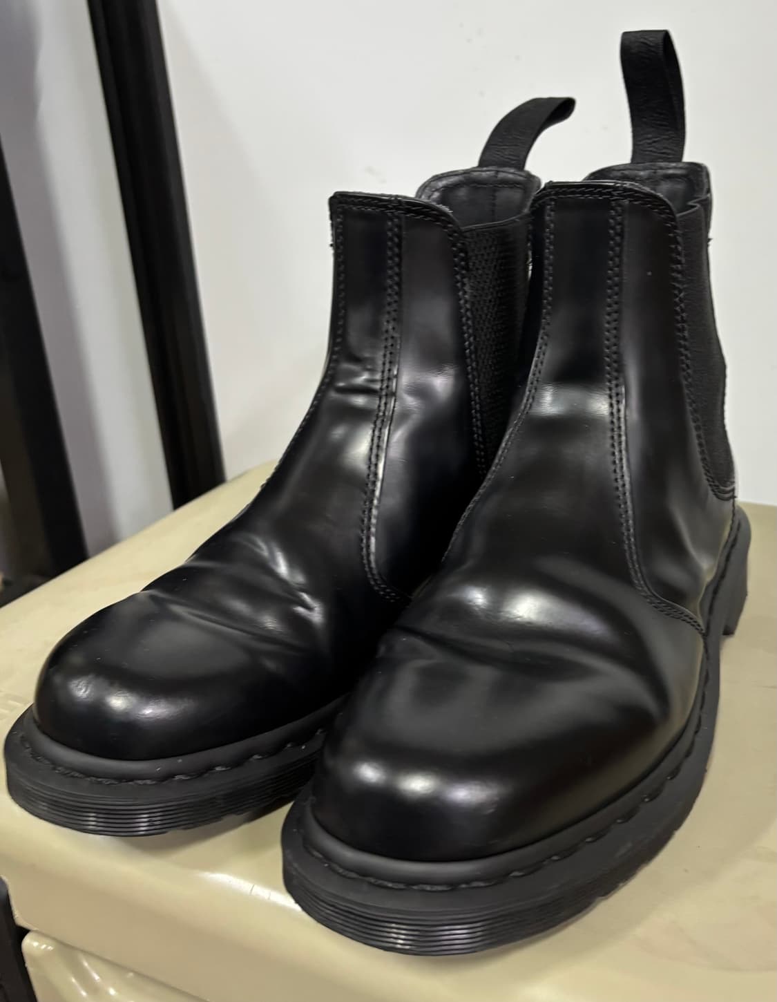 닥터마틴 2976 첼시부츠 모노블랙 상품이미지1