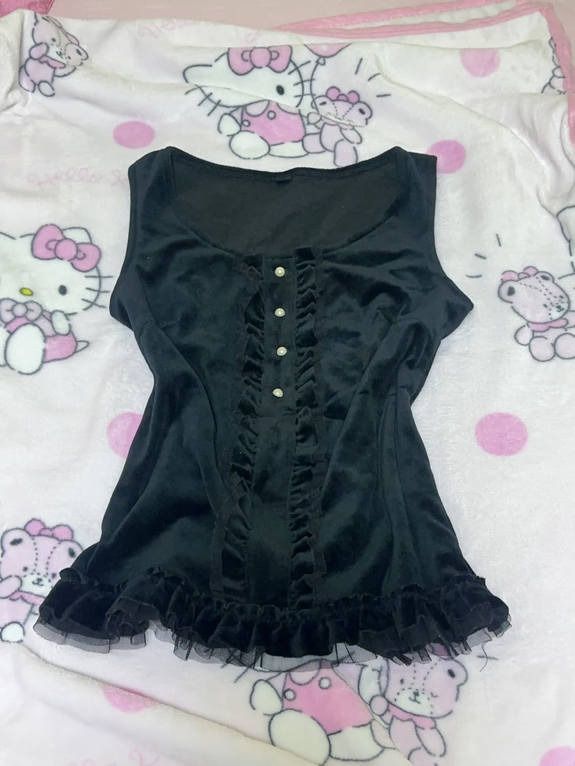 일브 니혼진 로걀 벨벳 프릴 진주 슬리브리스 탑 레이어드 로걀탑 오네갸루 상품이미지1