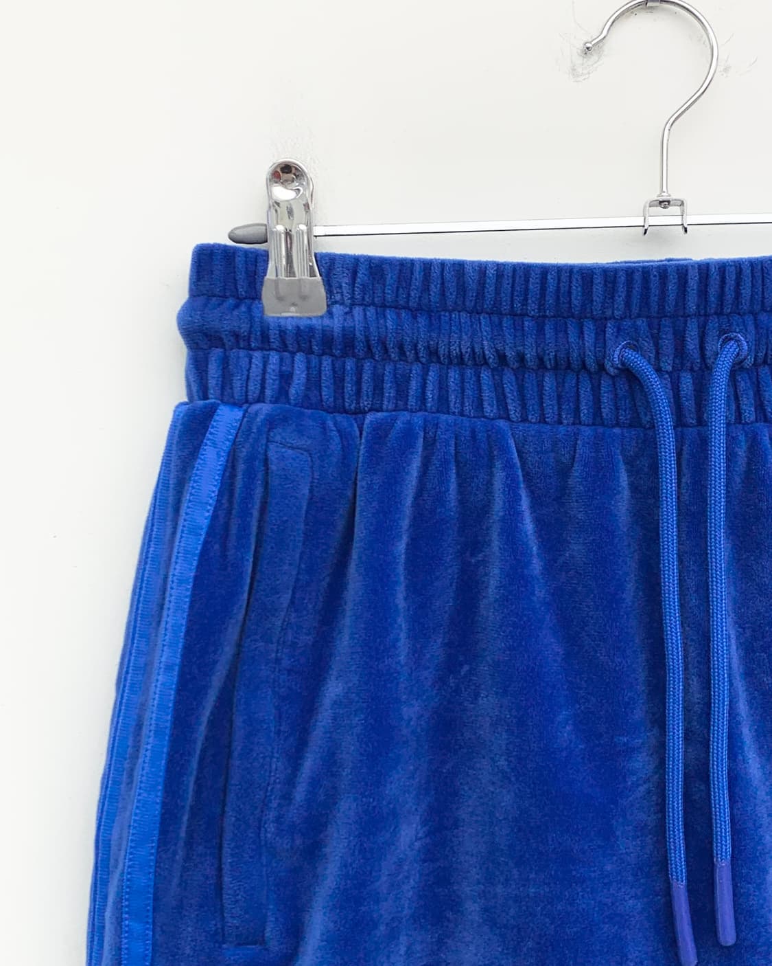 아디다스 X 제러미 스콧 블루 하프 팬츠 상품이미지2