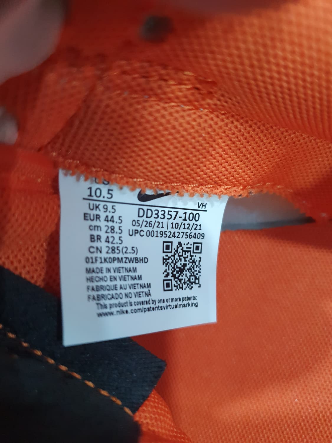 나이키 덩크 로우 레트로 프리미엄 할로윈 흰/검/오렌지UK9.5 상품이미지9