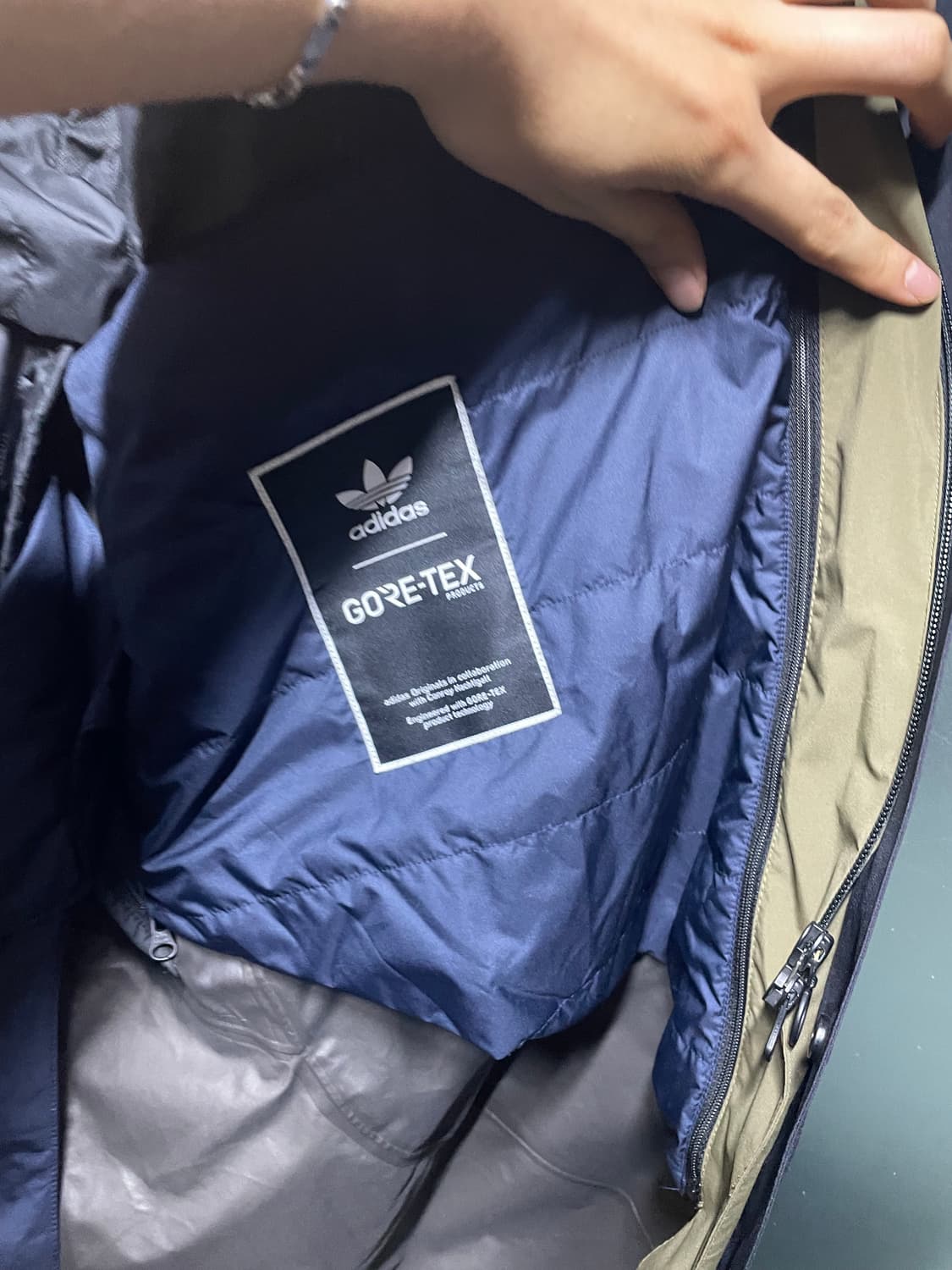 아디다스 롱파카 고어텍스 2XL 상품이미지4